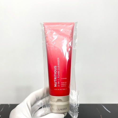 Estee Lauder Nutritious 2-in-1 Foam Cleanser: Gentle & Deep Cleansing, 125ml