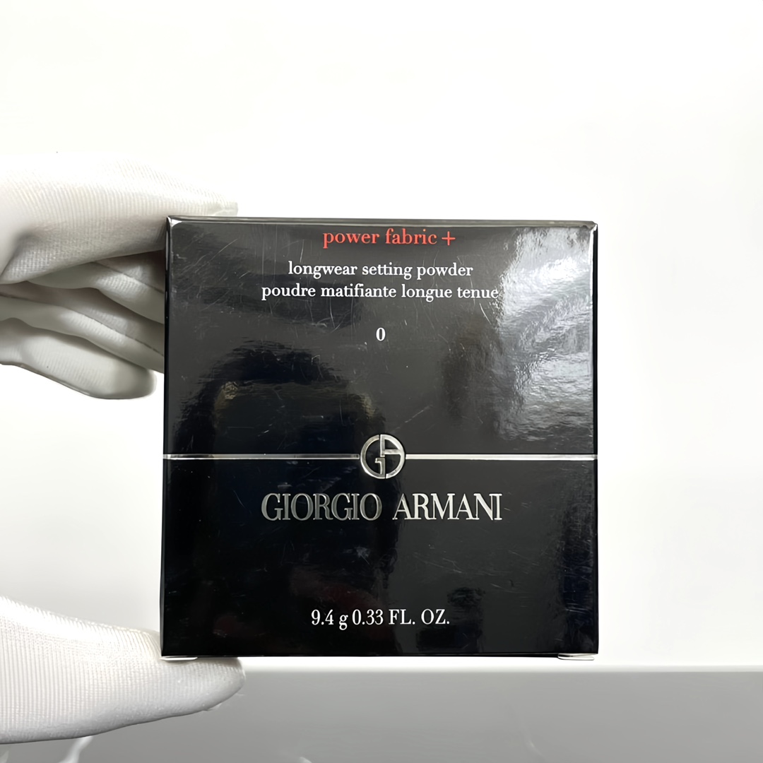 35 price adjustment! Armani power soft glow compact powder 🔜62X838 code! 2 colors: 0#, 1#. Armani new soft glow compac…