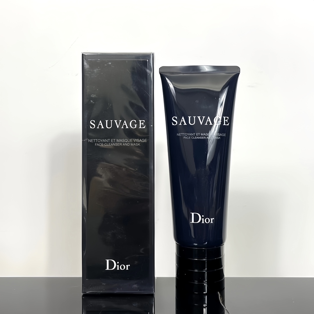 26! Precio ajustado! Limpiador facial 2 en 1 Dior Sauvage para hombres 120ml 🔜 Código 3B04! Con etiqueta en chino❗️ Li…