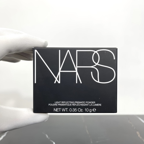 NARS Light Reflecting Prismatic Powder - Moonwave & Stardust - 10g 1 NARS Light Reflecting Prismatic Powder - Moonwave & Stardust - 10g