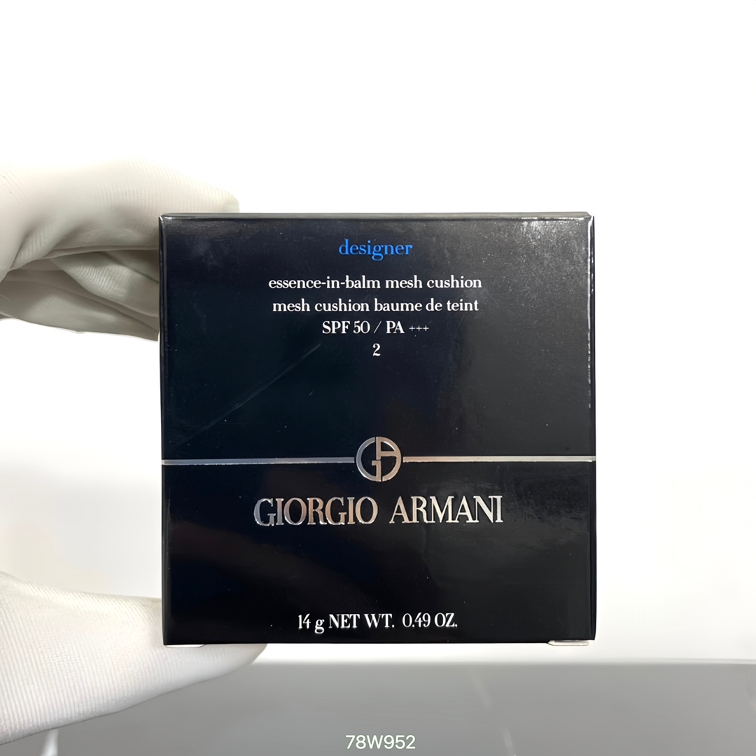 Almohadilla azul de Armani 14g! Tonos: 2-3-4.
