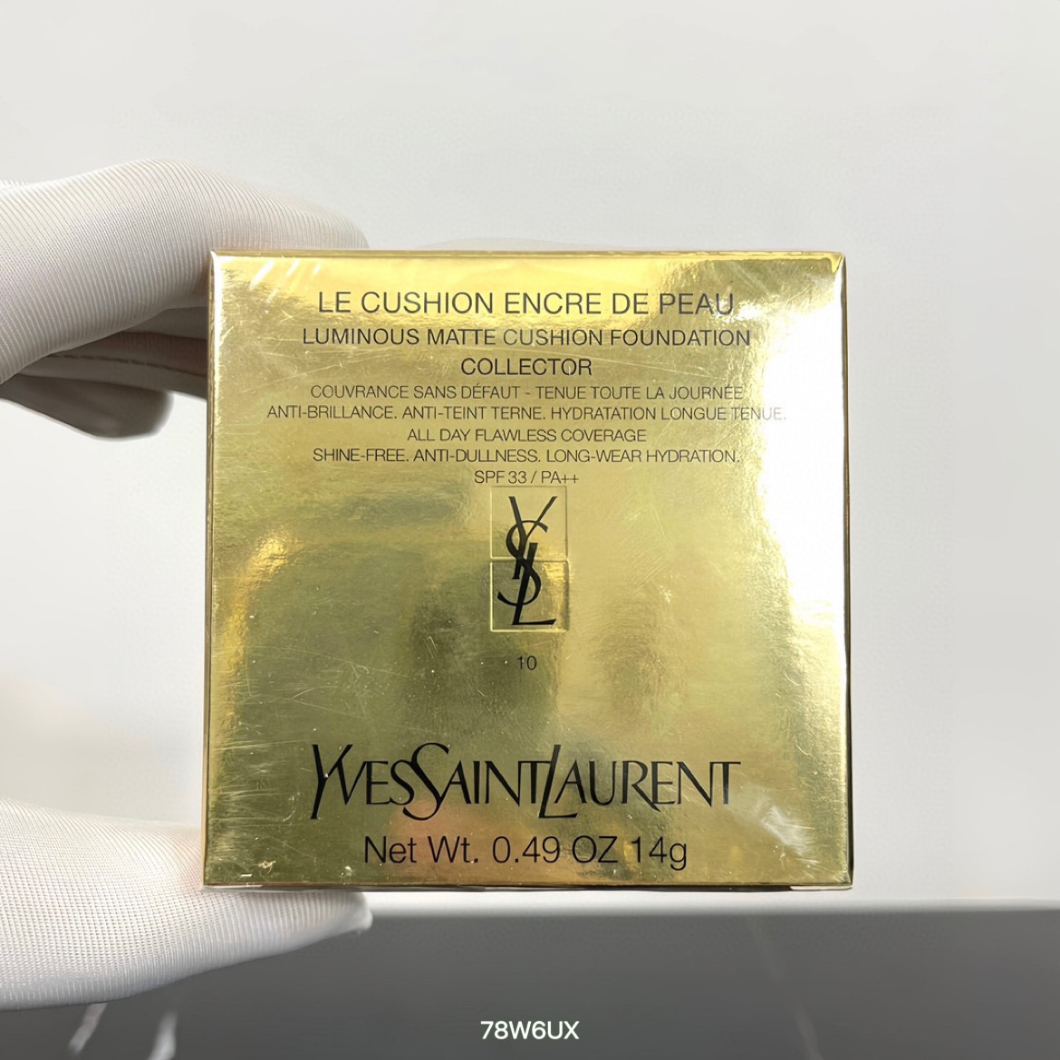 32! (Nota del pedido: YSL cojín dorado) YSL cojín de cuero negro y dorado, código 78W6UX. Con etiqueta en chino, versió…