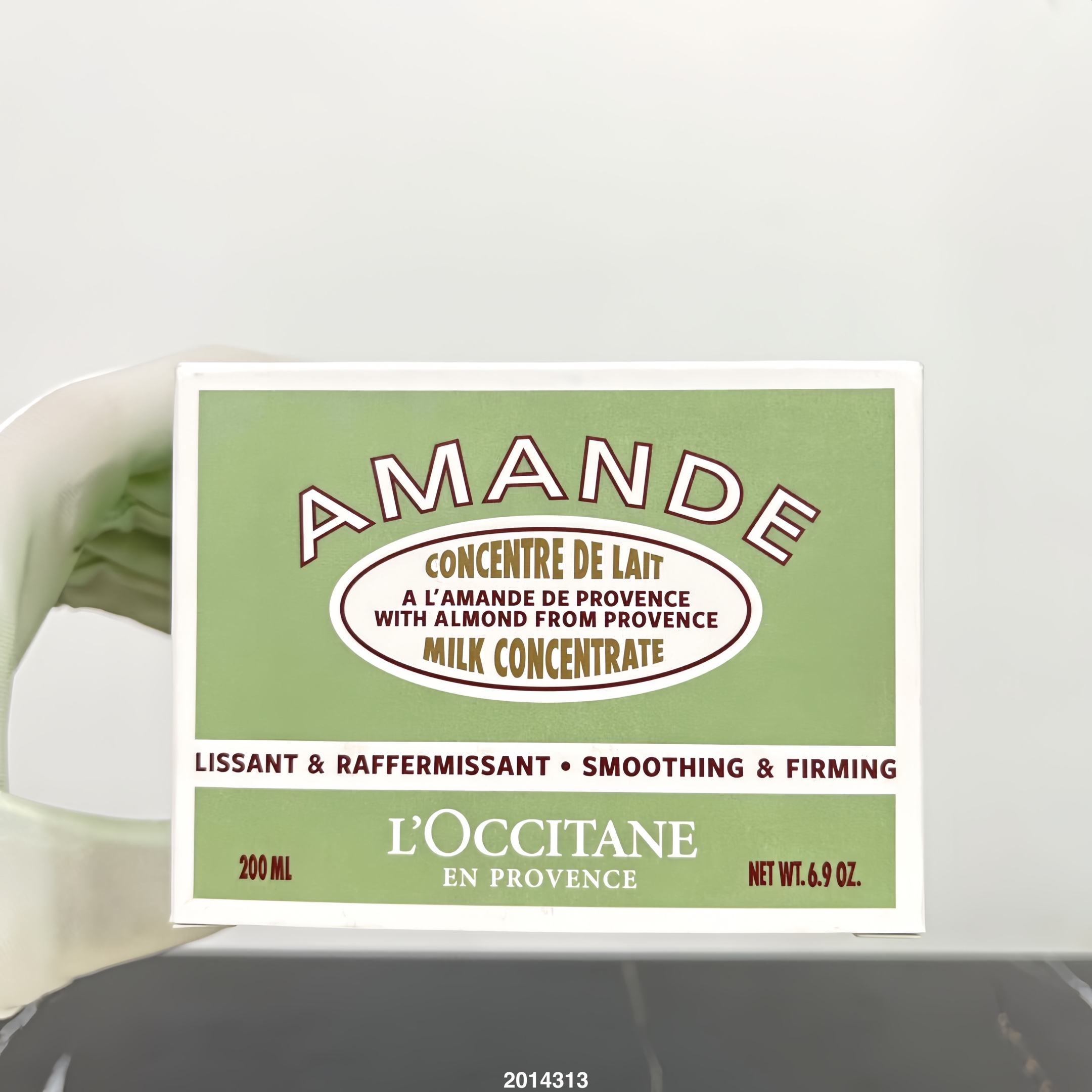 Loción corporal de almendras dulces L'Occitane 200ml en frasco de vidrio. ¡Frasco de vidrio❗️ Loción corporal reafirman…