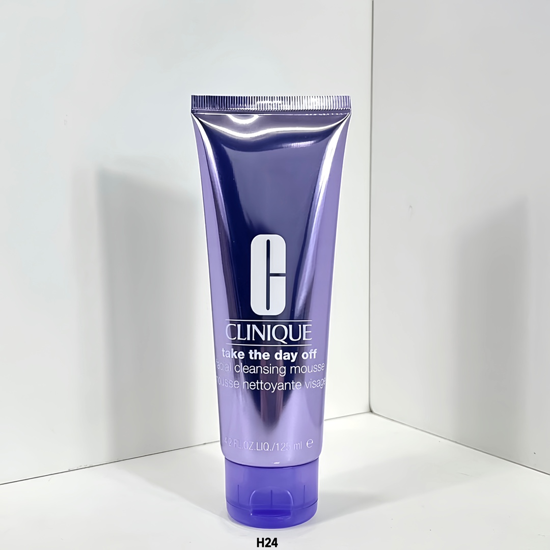 Limpiador facial Clinique, el grande morado, 125ml! Nuevo limpiador facial Clinique, espuma de aminoácidos con aceite d…