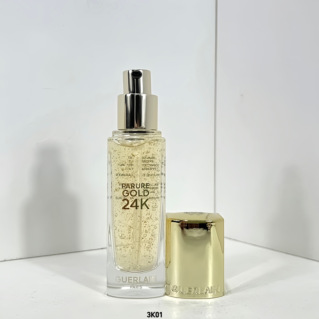 明通品质/140💰包邮
娇兰金钻24k妆前乳35ml/明通版🔜3K01编码！单支价❗️娇兰金钻24k妆前乳两件套！内含：35ml×2。全对版，明通市场认可版本✔新版娇兰24K金箔妆前乳35ml，质地轻薄，柔软，隐形毛孔，有效提亮肌肤，超强抗氧化，底妆更服帖滋润，不再怕干燥起皮、卡粉。