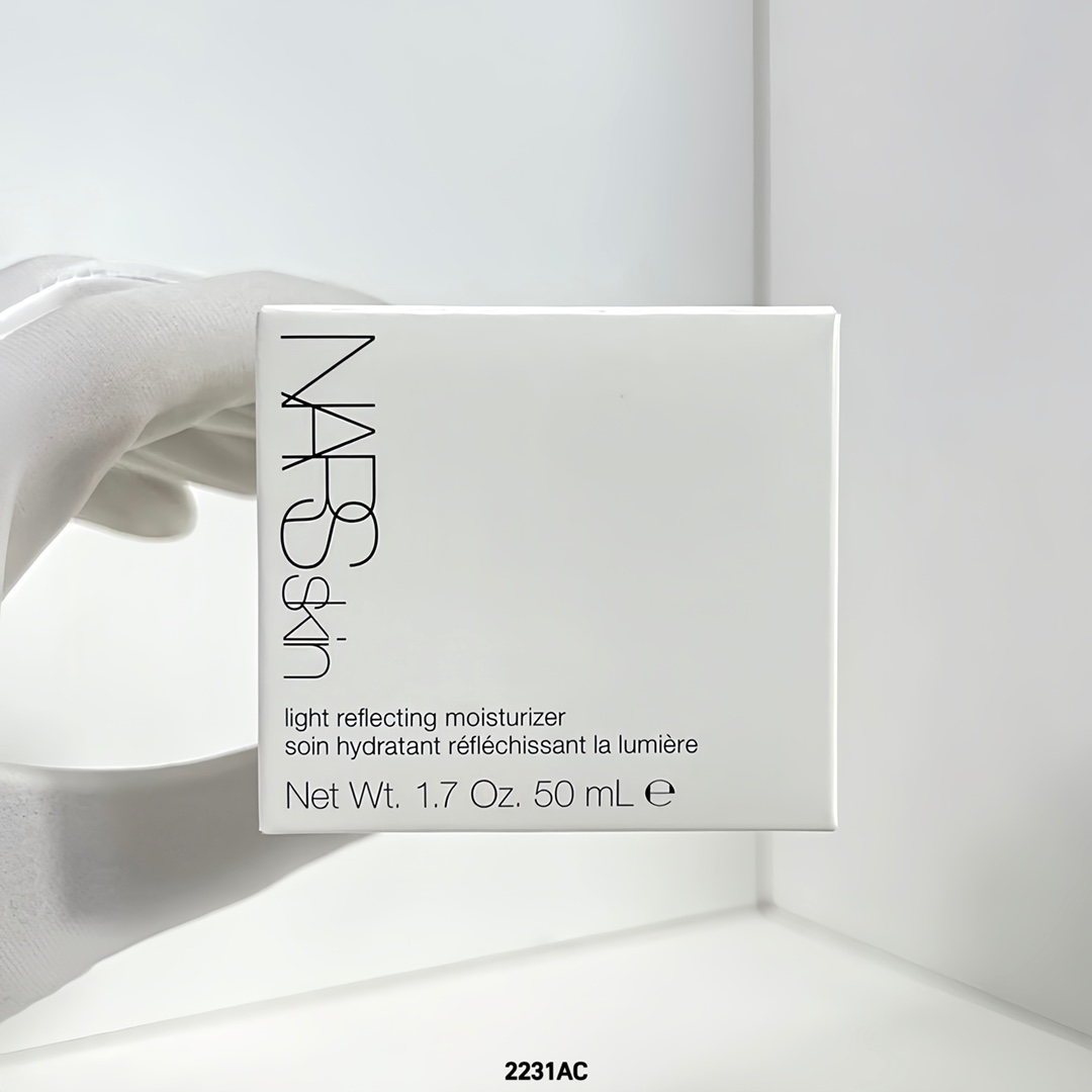 20! (Nota del pedido: crema blanca NARS) Nueva crema sin aceite NARS 50ml🔜Código 2231AC! NARS crema blanca sin aceite …