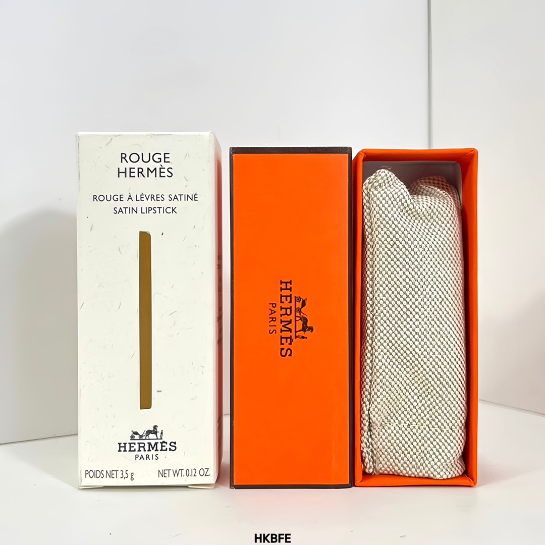 38! (Nota para la próxima vez: lápiz labial Hermès + número de color) Lápiz labial Hermès 3.5g🔜Código 5BC26! Empaque o…