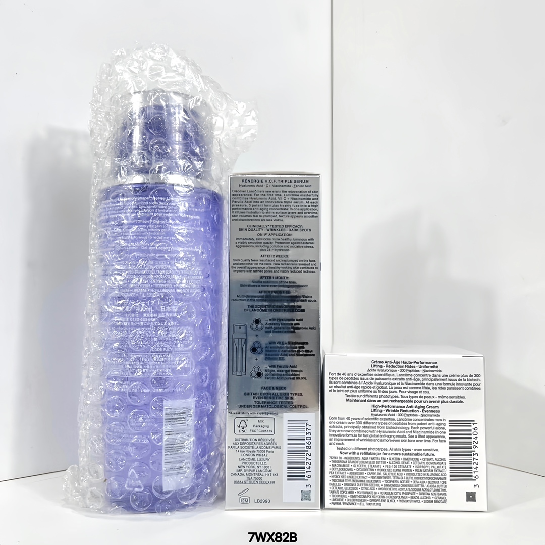 专/110💰
兰蔻塑颜三件套！内含：塑颜精华水400ml十新三管精华50ml+百肽面霜50ml。