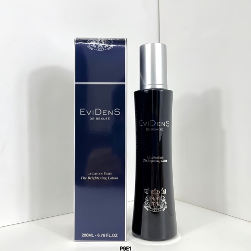 EviDens de Beauté La Lotion Eclat Brightening Toner - 200ml 1 EviDens de Beauté La Lotion Eclat Brightening Toner - 200ml