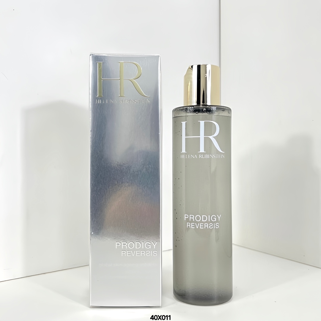 38！💥HR赫莲娜溯颜爽肤水200ml🔜40X011编码！赫莲娜HR溯颜爽肤水200ml，使用感有水有油的感觉，上脸超级舒服，能明显感觉这个水进了皮肤里面似的，虽然有油一点都不油腻，但很润，拍一会就吸收了，然后脸超级 软嫩啊! 味道香…