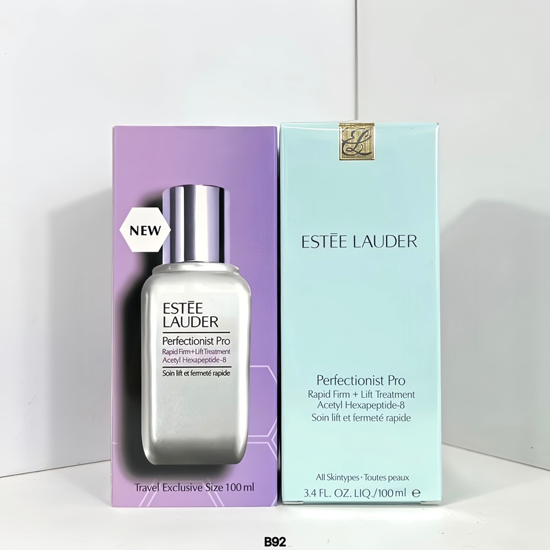 💥90包 💪( 雅诗兰黛线雕精华100ml ) B92编码！雅诗兰黛银瓶线雕精华✔一推出就一货难求，雅诗兰黛线雕精华，这个牛了，不用去做线雕手术，这个就可以搞定啦！雅诗兰黛#线雕精华素它主打全脸多方位提拉紧致。年龄增长要面对很多问题，法令纹、下颌线、苹果肌都会慢慢下垂，所以对这类产品我也越来越感兴趣。它的全名是【紧塑精华素】，在手上试用，超级润，而不油腻！吸收快。