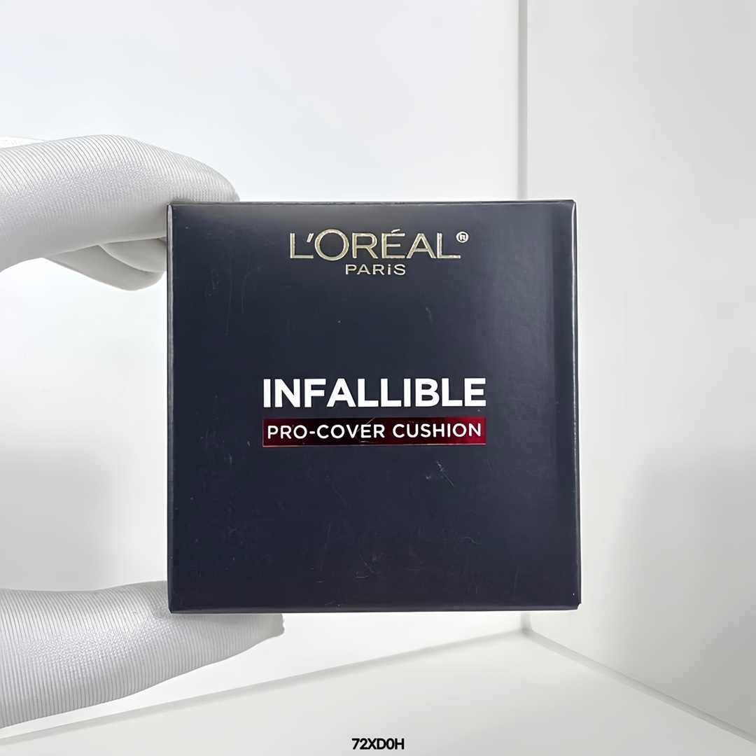 ¡40! Base de maquillaje en almohadilla negra de L'Oréal / marco negro 🔜 código 72XD0H! 4 colores: 120#, 200#, 240#, 32…