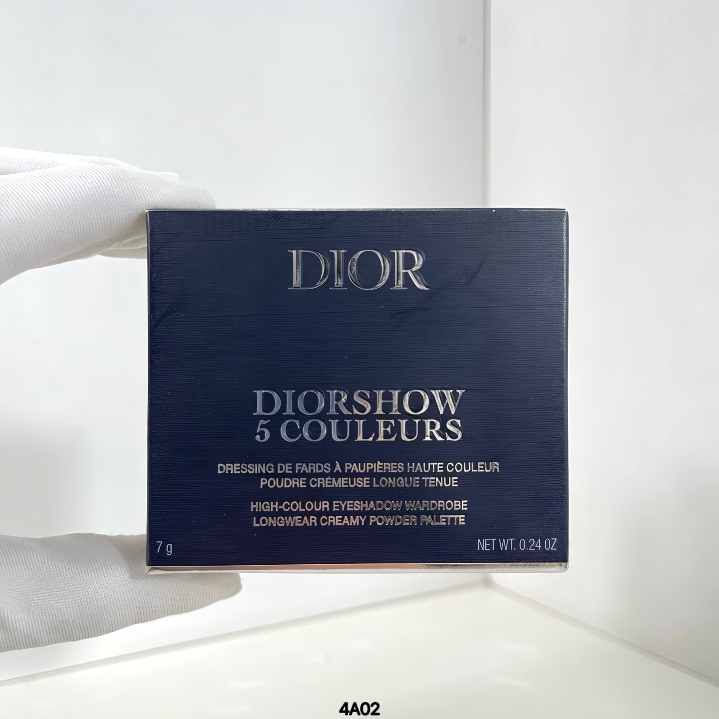 40! (Nota al hacer pedido: sombra de ojos Dior dorada + tono) Paleta de sombras de ojos Dior navideña dorada 5 colores …