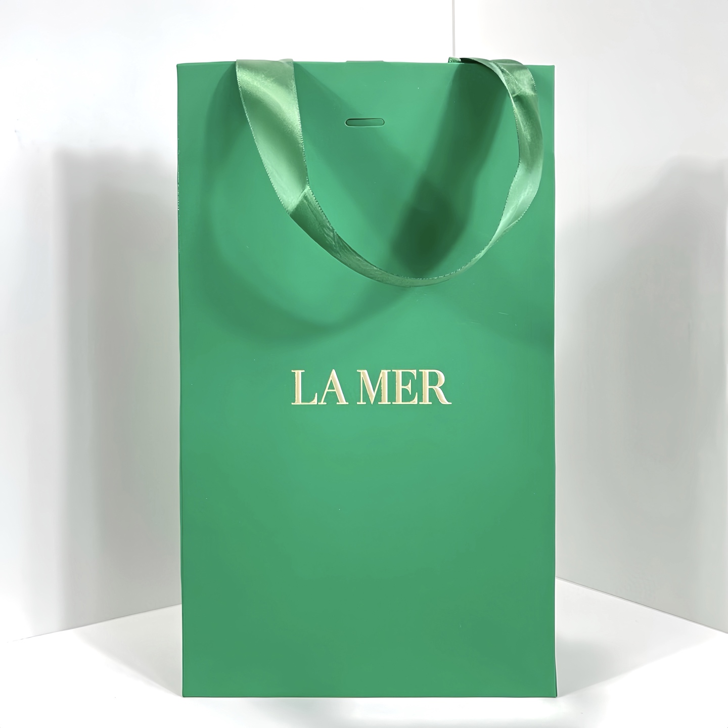 ¡50! Agua de esencia La Mer 150ml en estuche de regalo/versión PT🔜la versión normal con código de barras puede cambiar…