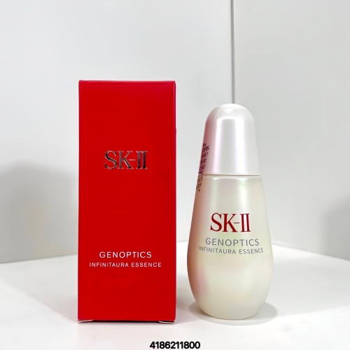SK-II GenOptics Infinitaura Essence 50ml - Brightening & Hydrating Serum 1 SK-II GenOptics Infinitaura Essence 50ml - Brightening & Hydrating Serum