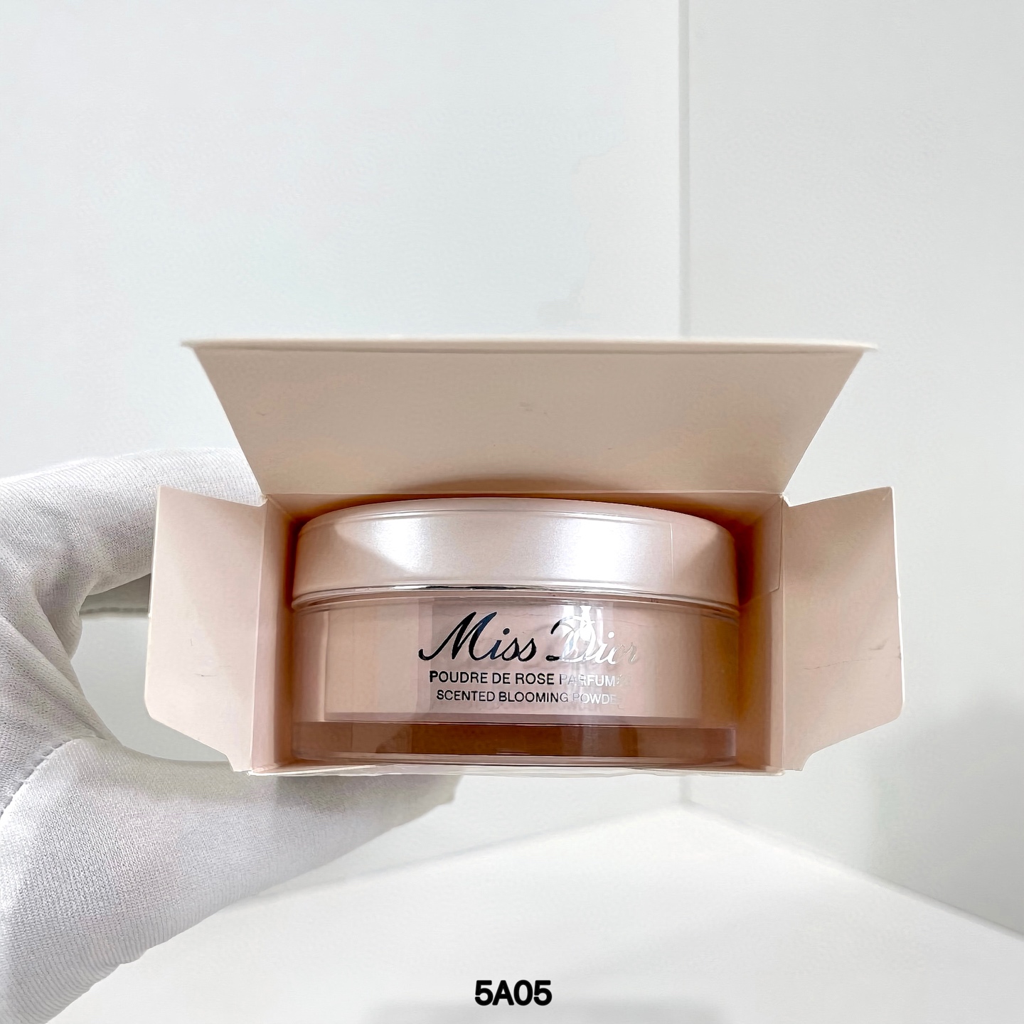 Dior Miss Dior Scented Blooming Powder, Rose Fragrance, 16g, Highlighting 4 i1746446453889 6889 0 6