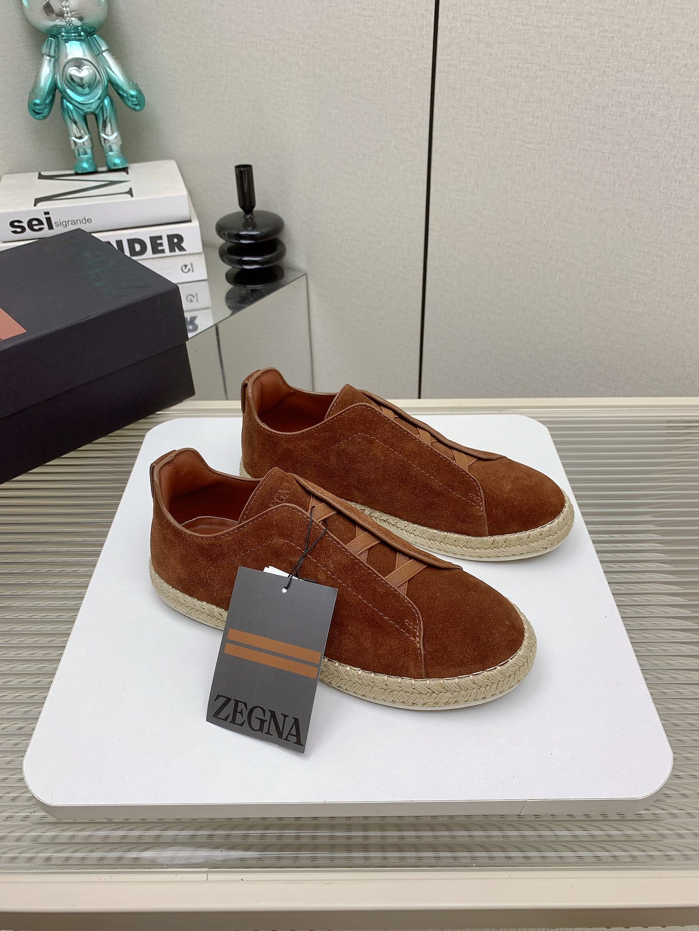 Zegna 2024SS Luxurious Fisherman Shoes: Triple Stitch Detail, Lightweight Comfort.