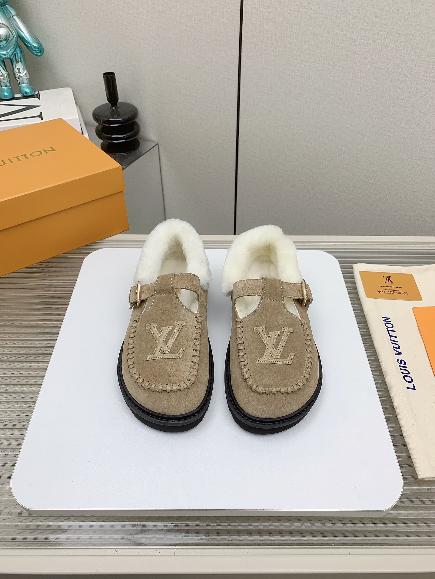 Louis Vuitton Shoes Slippers Customize Best Quality Replica
 Cowhide Frosted Wool Fall/Winter Collection Fashion