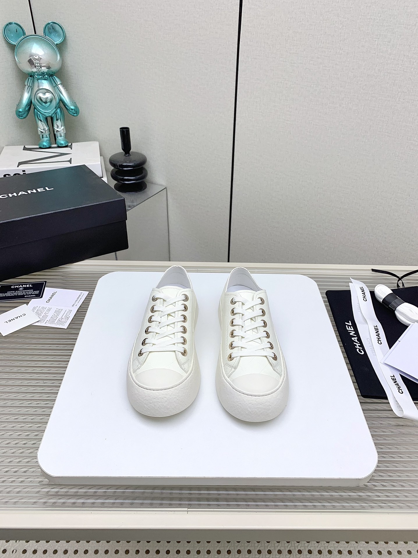 NO:164313,(High version) CHANE Chanel 2025 latest small-scented thick-soled sneakers fashionable** shoes casual shoes special craftsmanship imported original material inner lining original molded sole full set packaging 35-40 (40 custom made without return or exchange), casual shoes/sports shoes, chanel, chanel, sneakers19860909（高版本） CHANE香奈儿 2025最新款小香风厚底运动鞋时尚**鞋休闲鞋 特殊工艺 面料进口原版材质 内里元版内里 鞋底原版开模鞋底 全套包装 35-40(40定做不退换）,休闲鞋/运动鞋,chanel,chanel,sneakers,Women's Shoes