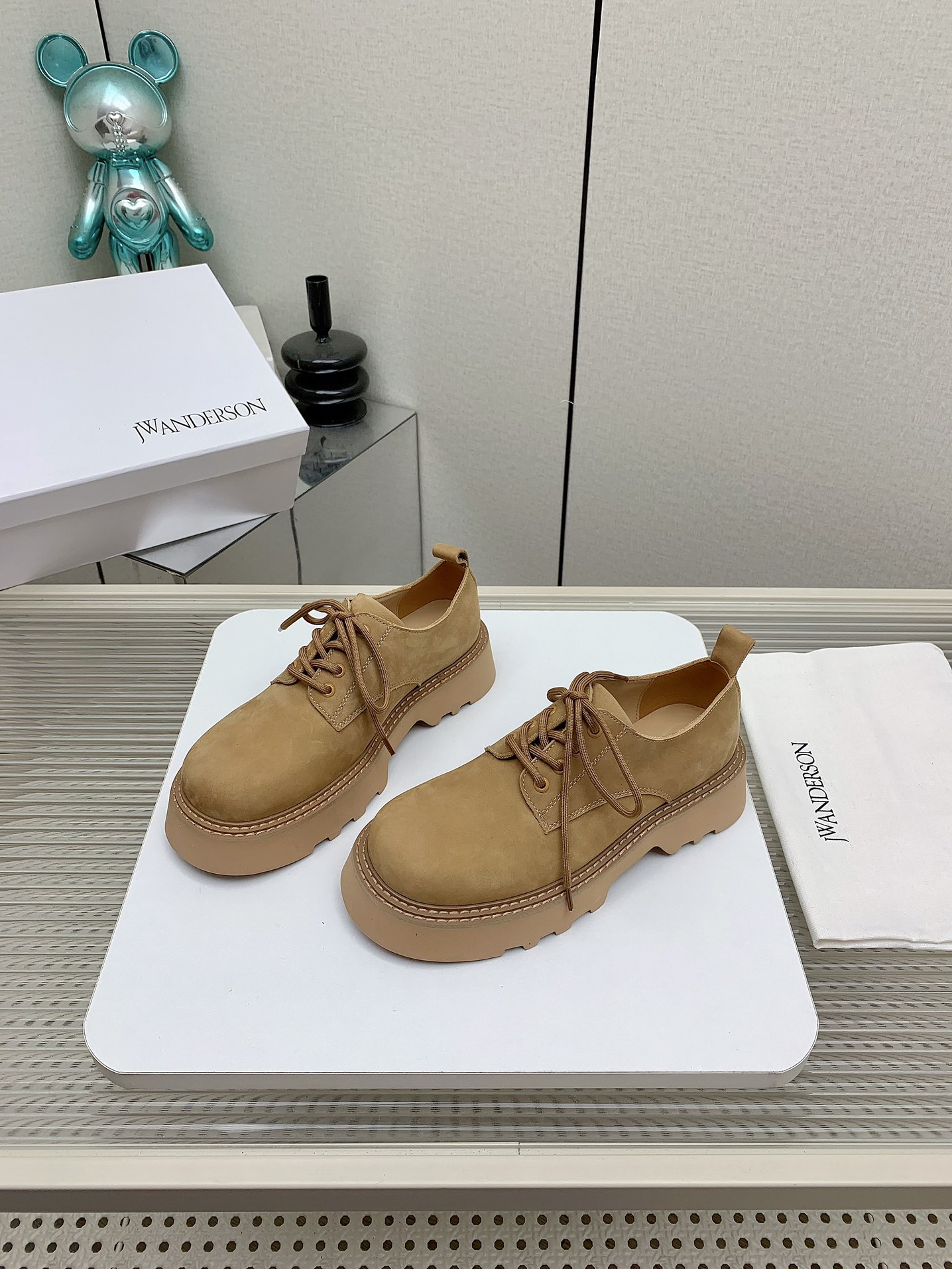 “High-End JW Anderson Sandals: Imported Leather, Eva Sole, Sizes 35-41” - 图片 3