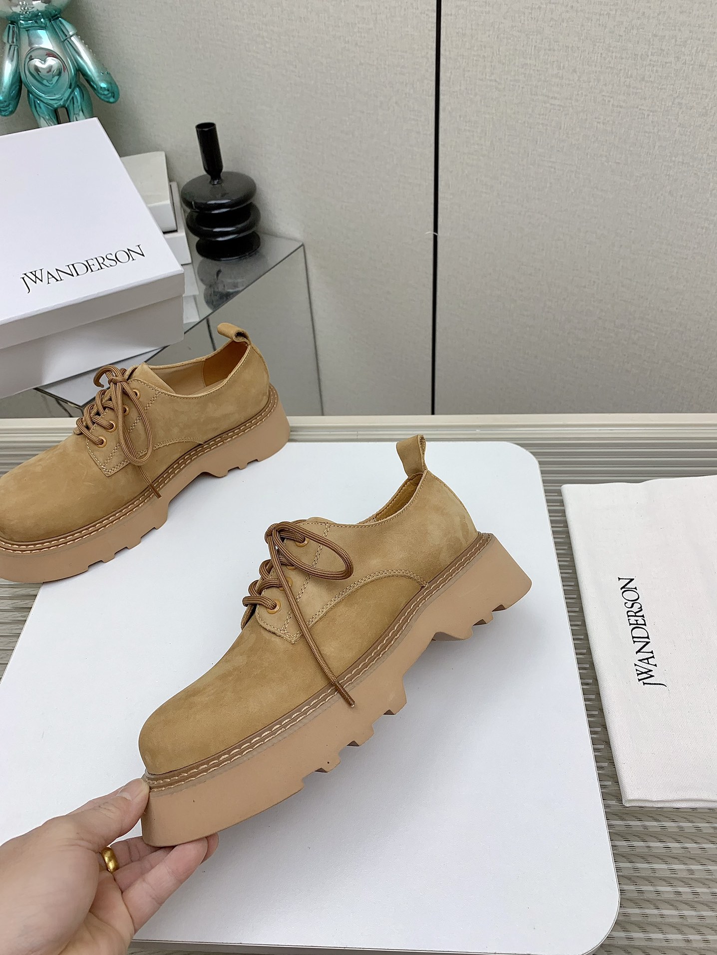 “High-End JW Anderson Sandals: Imported Leather, Eva Sole, Sizes 35-41” - 图片 4