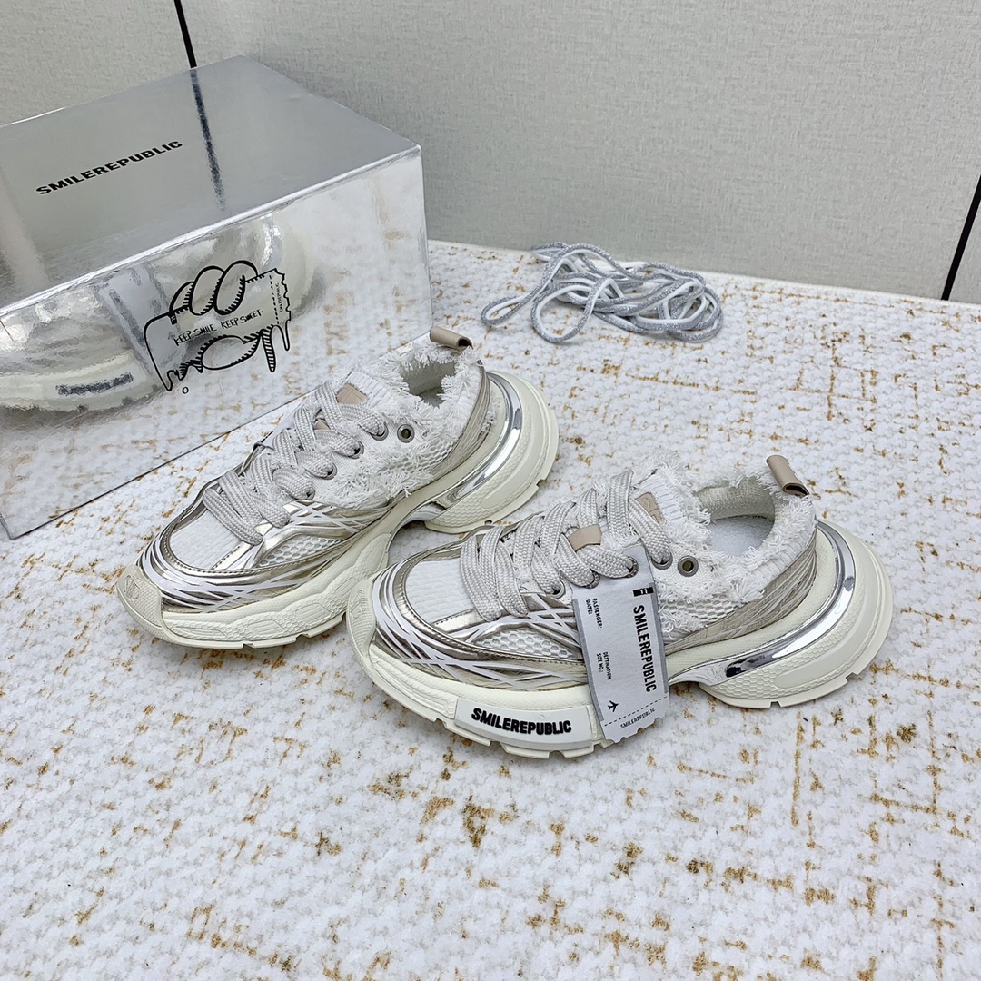 Smile Republic: Men’s Leisure Shoes Collection with Unique Designs and Sizes - 图片 4