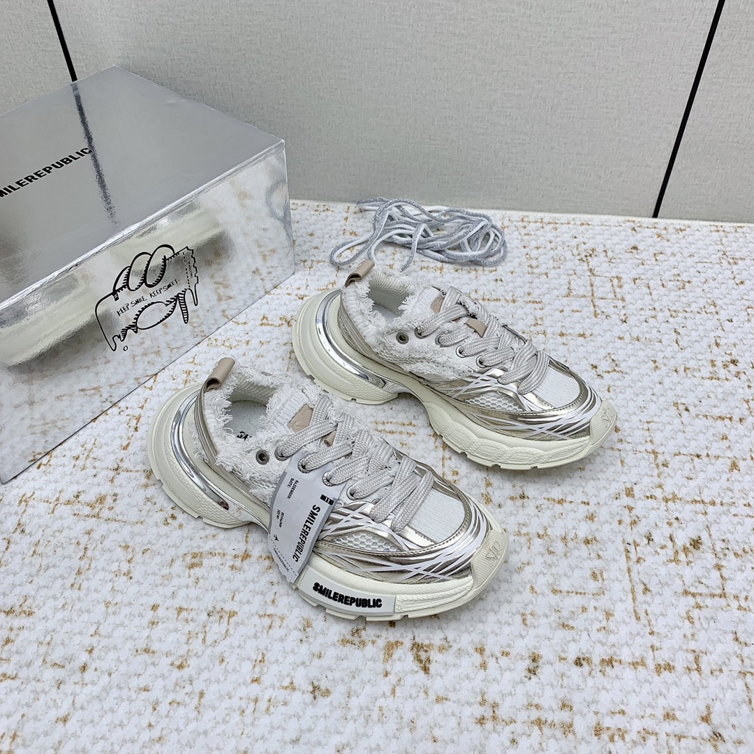 Smile Republic: Men’s Leisure Shoes Collection with Unique Designs and Sizes - 图片 3