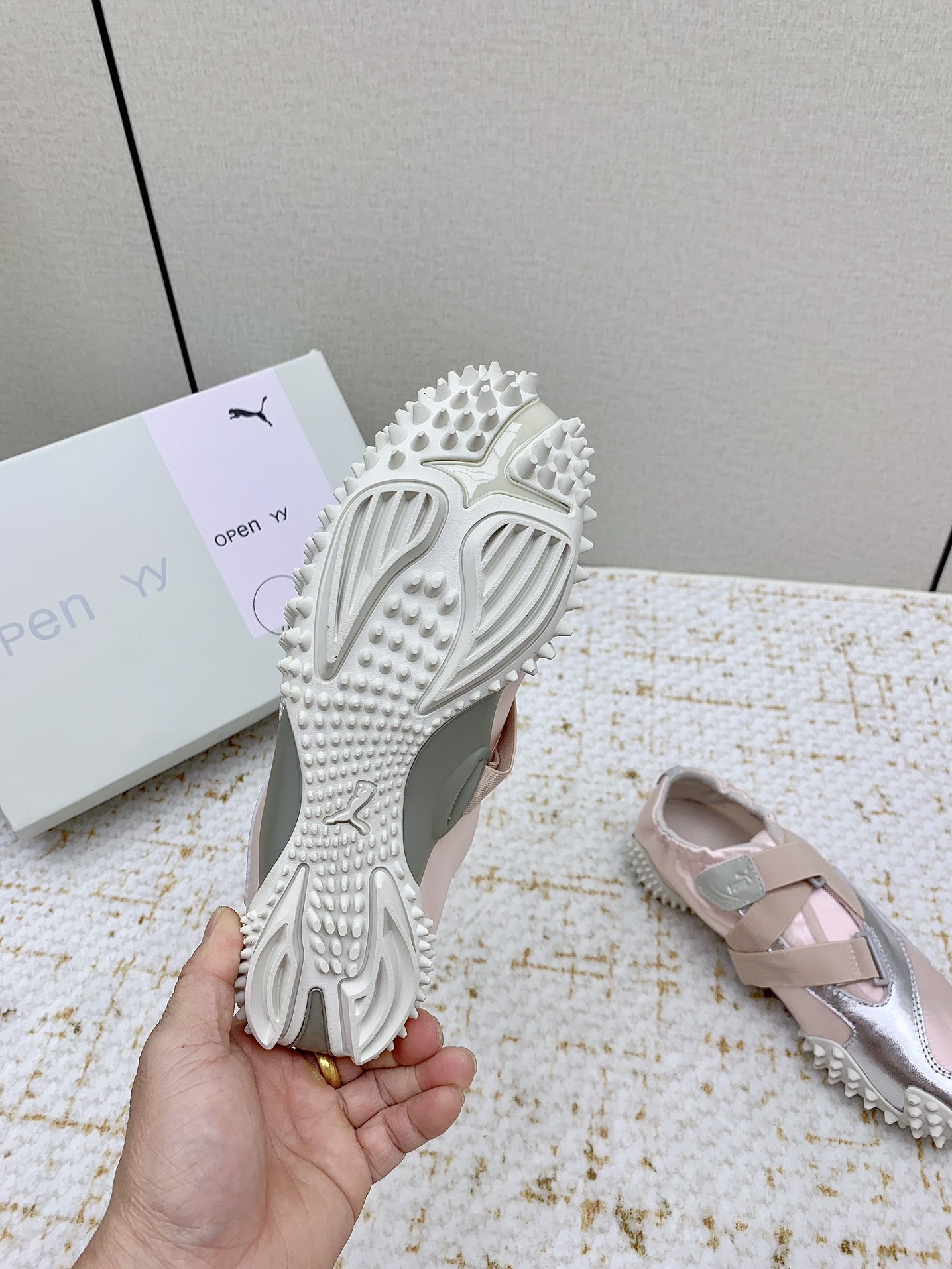 PUMA Mostro Power & Grace: High-tech Spring Shoes for Comfort and Style - 图片 9