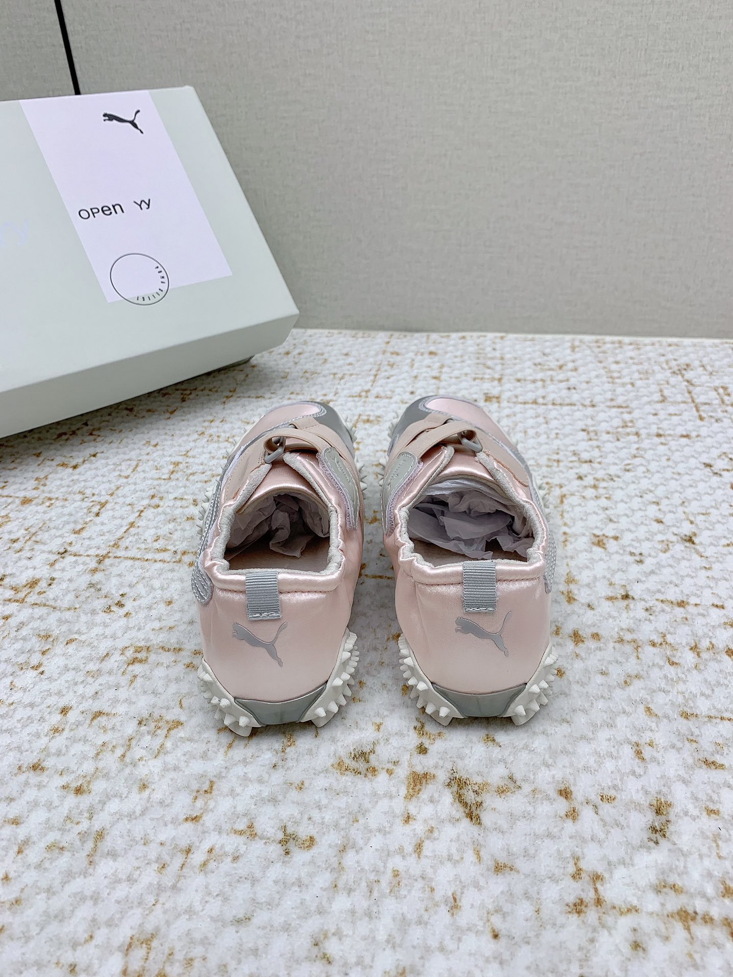 PUMA Mostro Power & Grace: High-tech Spring Shoes for Comfort and Style - 图片 6