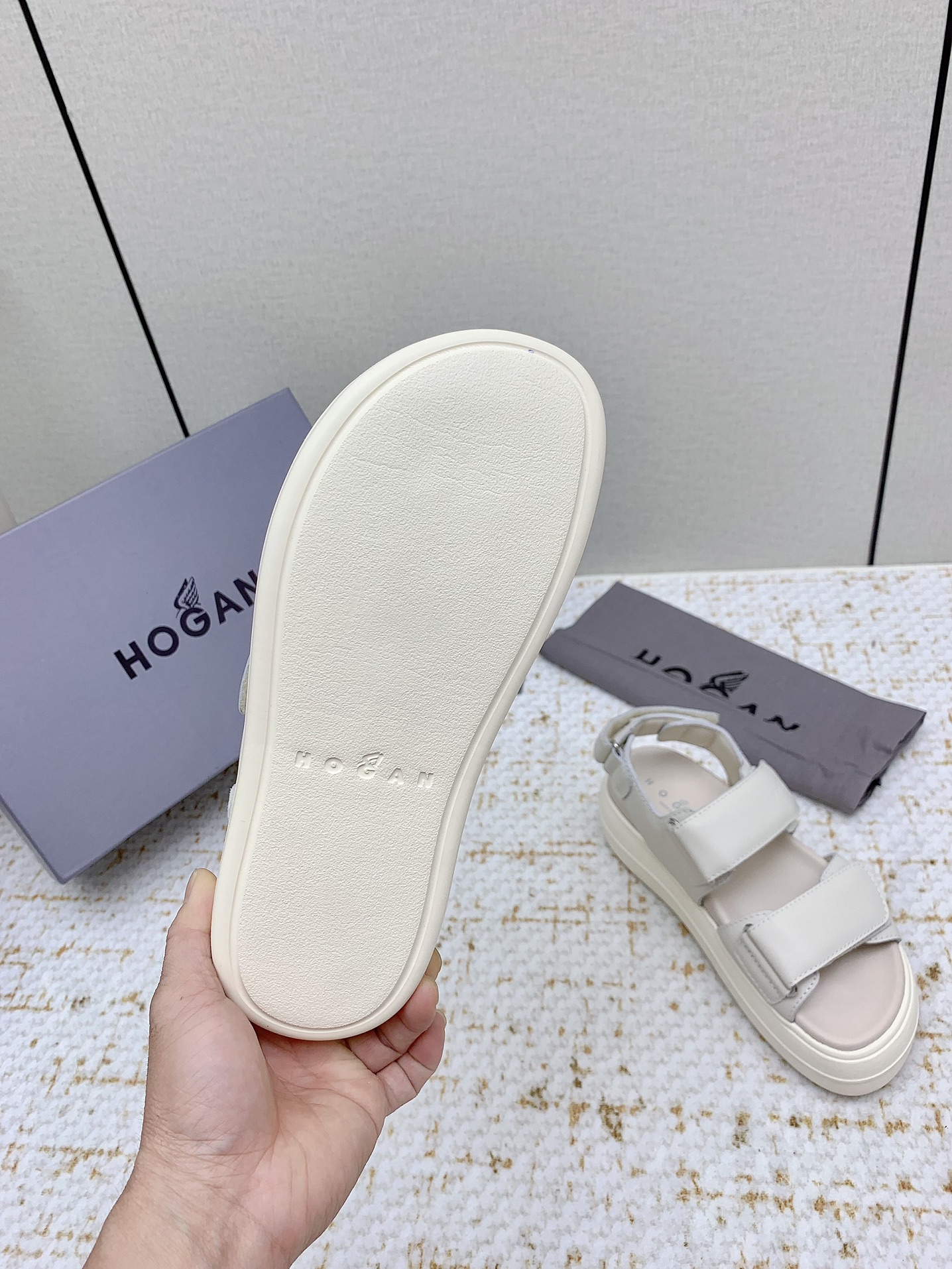 High-End Hogan Recreational Shoes Series with Custom-Made Features - 图片 8