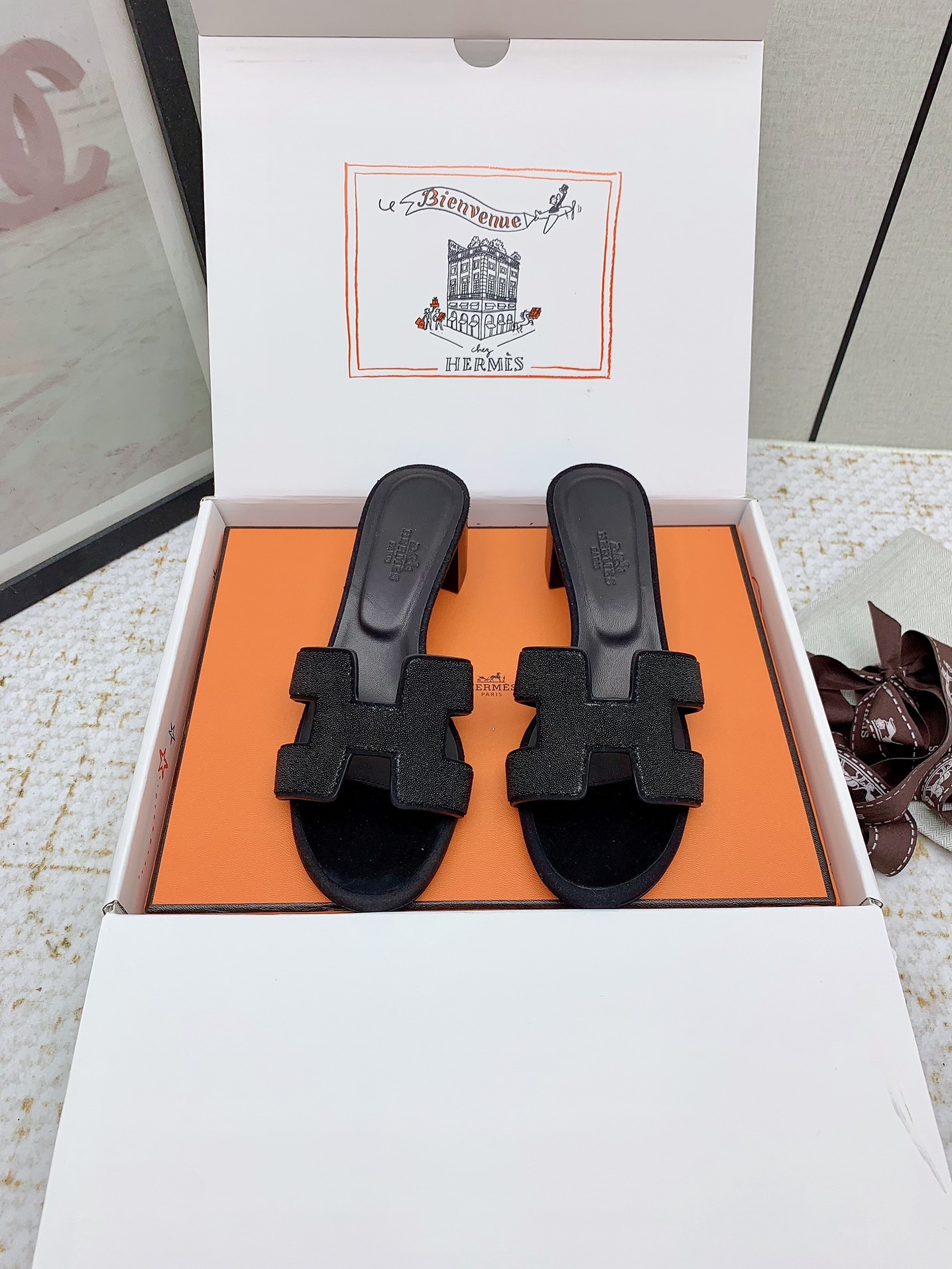 Hermes Oasis Black Leather Heeled Sandals Iconic 'H' Cutout Comfortable & Stylish 3 i1750228954 2401 4