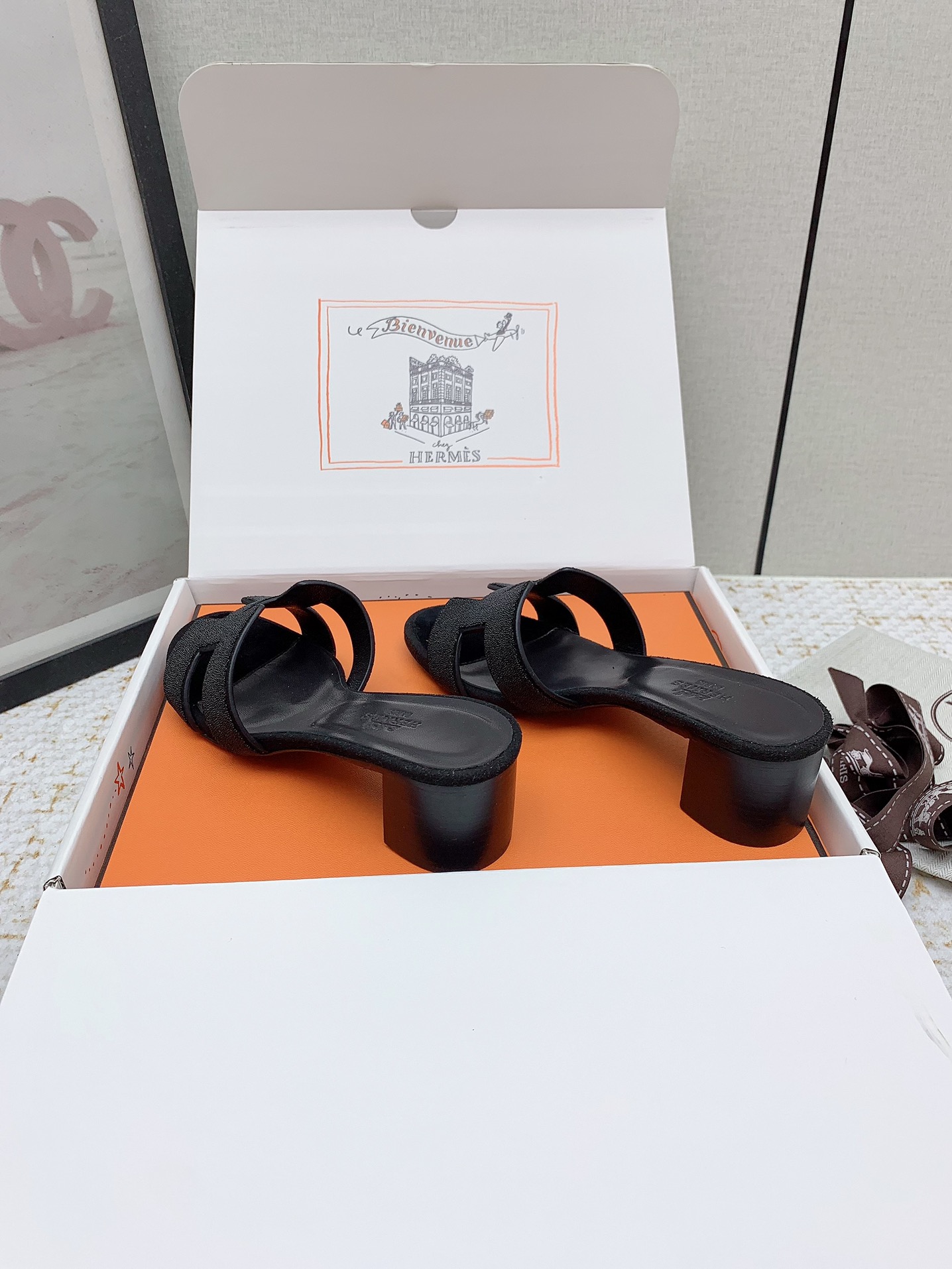 Hermes Oasis Black Leather Heeled Sandals Iconic 'H' Cutout Comfortable & Stylish 10 i1750228954 2819 2