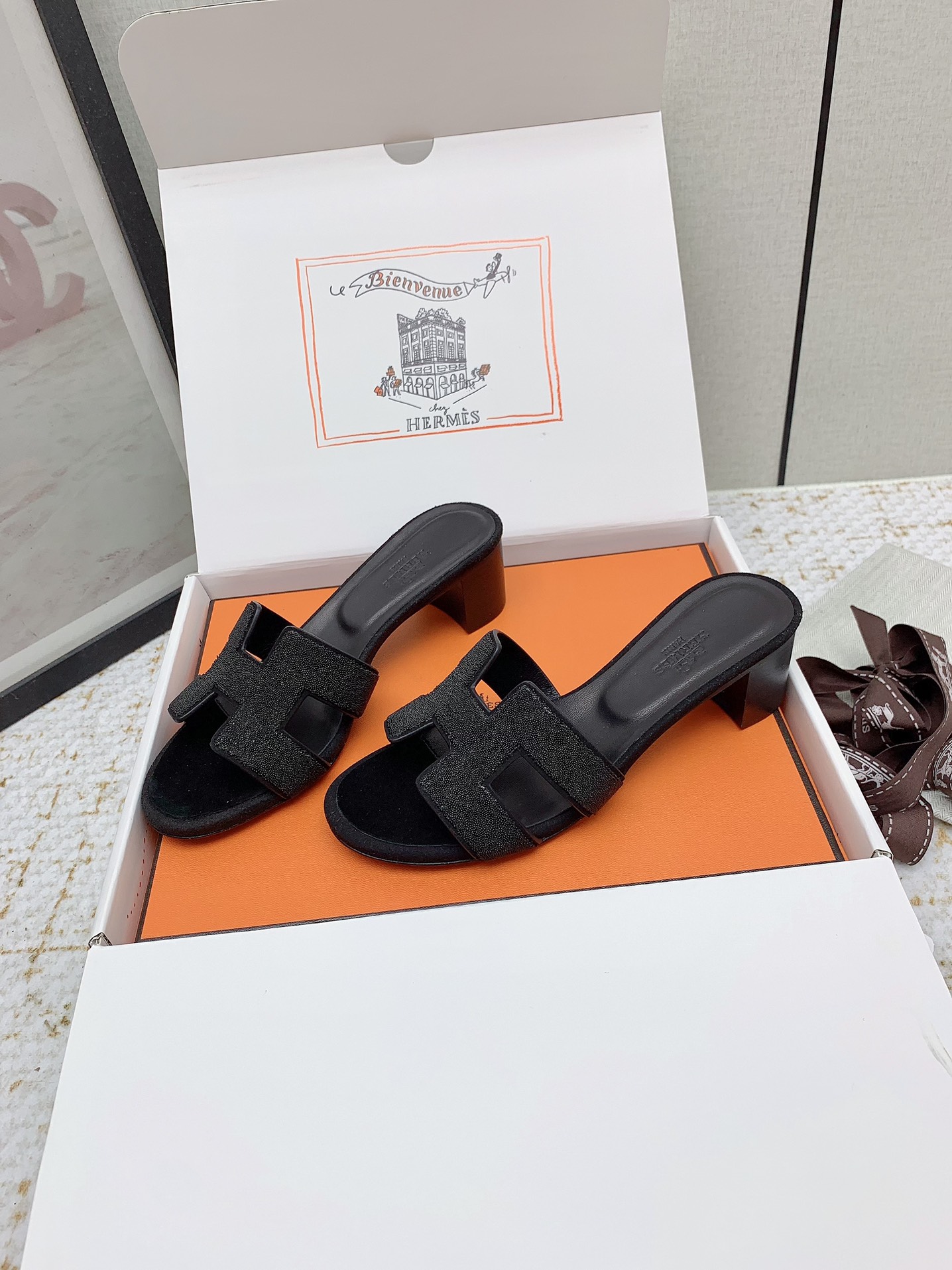 Hermes Oasis Black Leather Heeled Sandals Iconic 'H' Cutout Comfortable & Stylish 4 i1750228954 7493 0