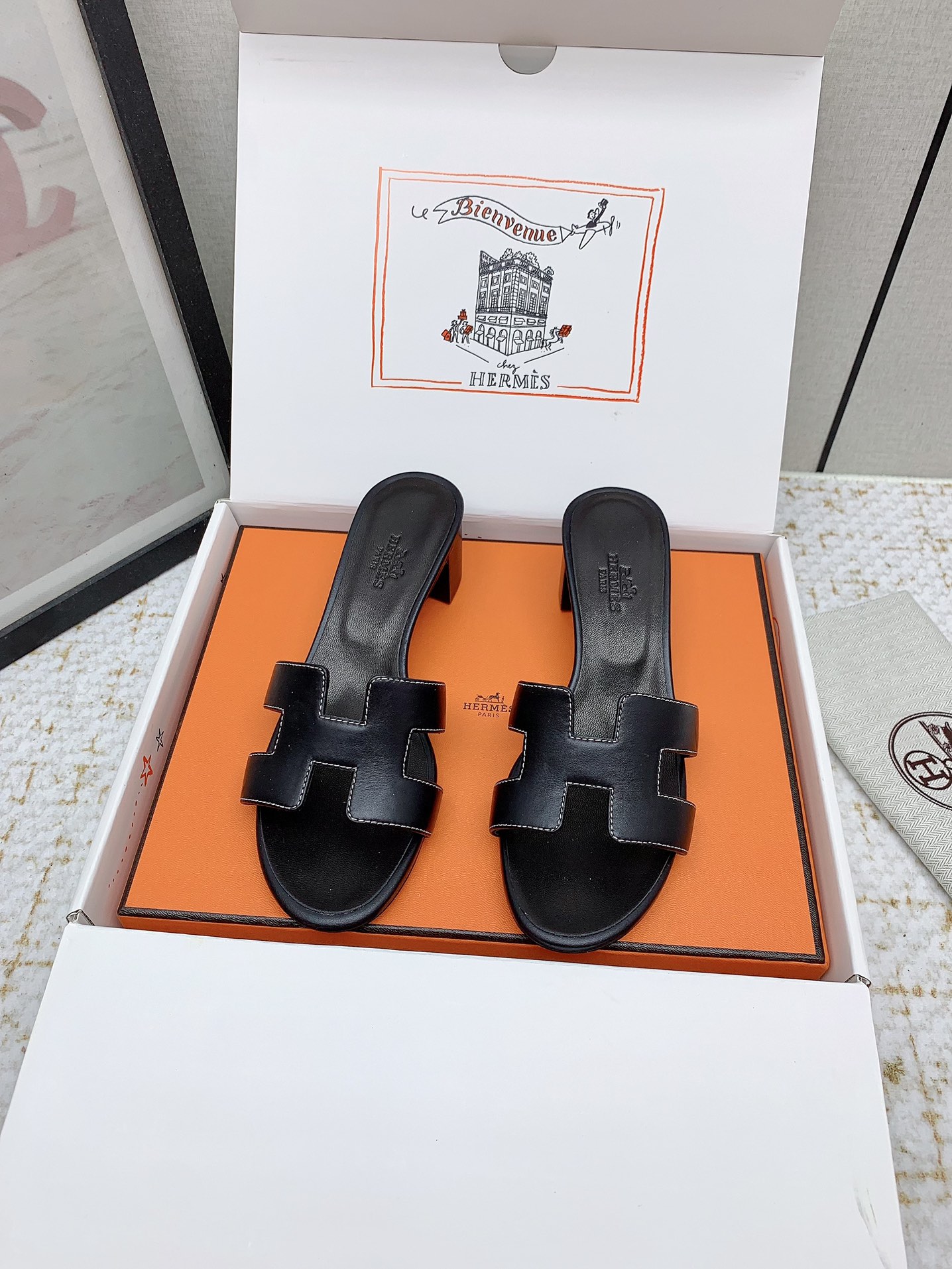 Hermes Oasis H-Cutout Heel Sandals - Luxurious Leather Slides for Women 3 i1750229721 6315 7