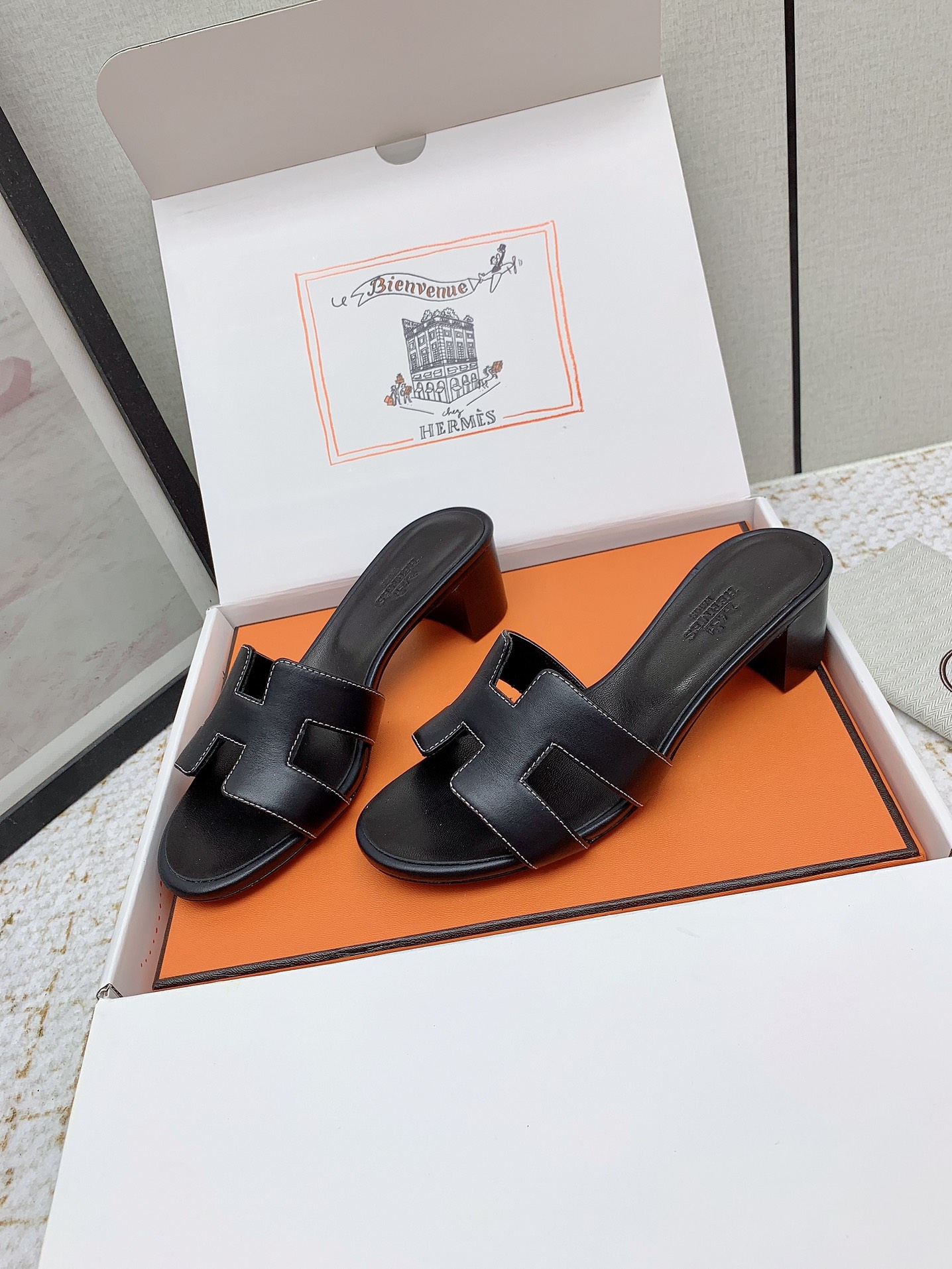 Hermes Oasis H-Cutout Heel Sandals - Luxurious Leather Slides for Women 4 i1750229721 6343 4