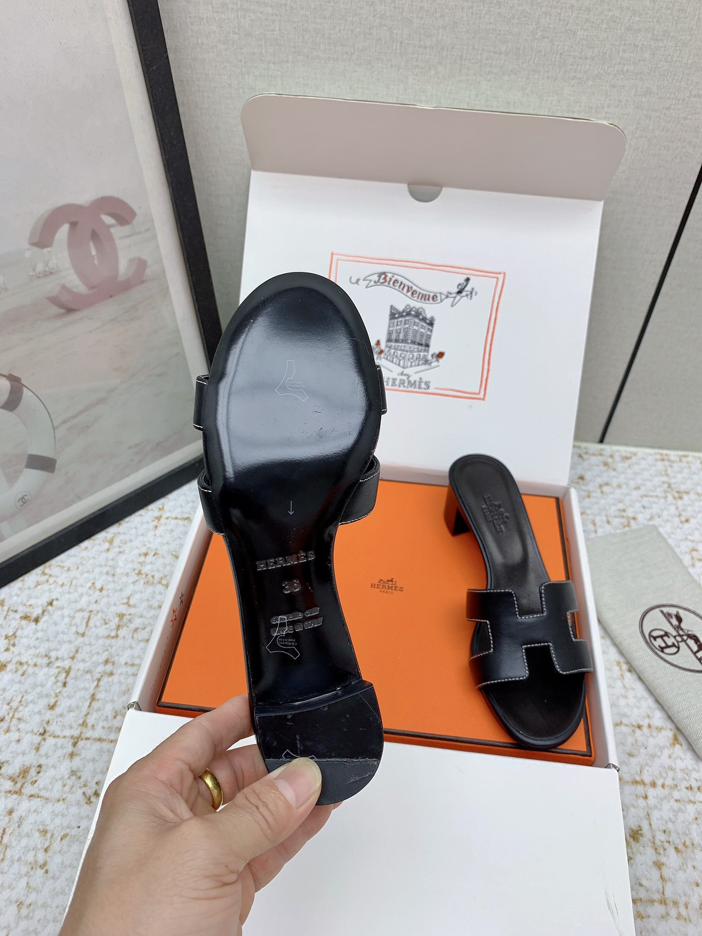 Hermes Oasis H-Cutout Heel Sandals - Luxurious Leather Slides for Women 8 i1750229721 6355 6