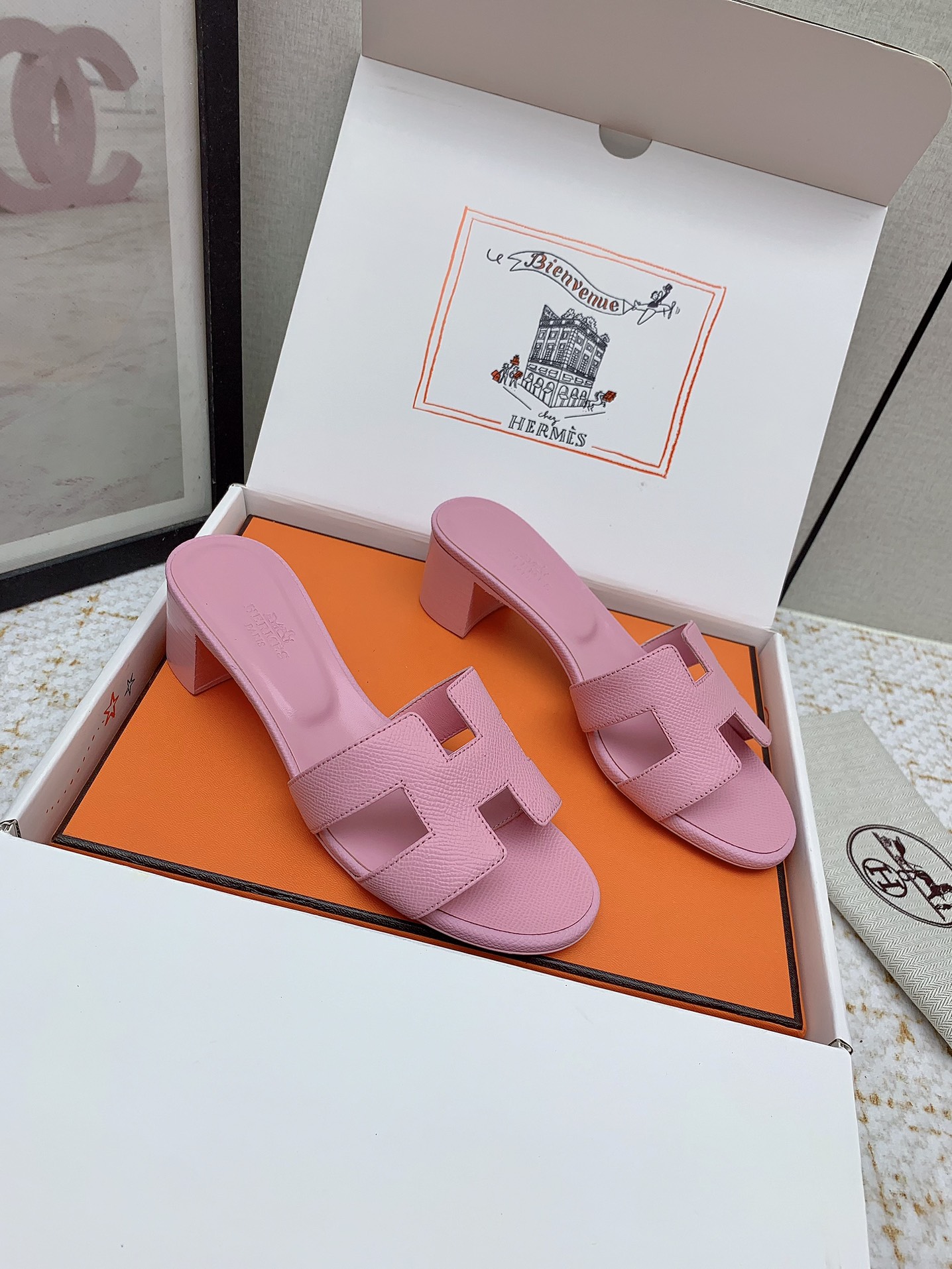 Hermès Oasis Heeled Sandals - Iconic 'H' Design, Premium Leather, Pink 1 i1750230338 8803 3
