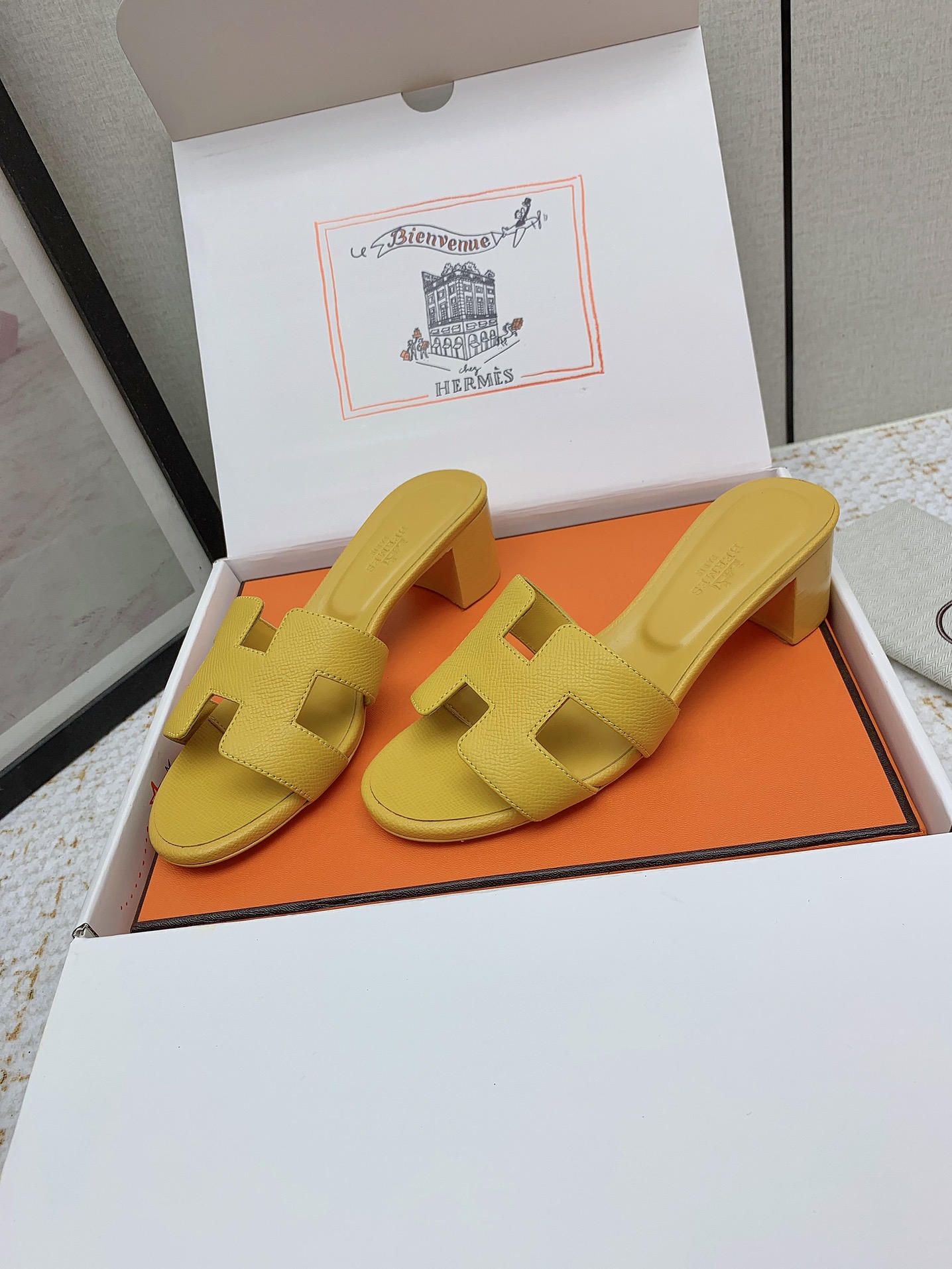 Hermes Oasis H-Logo Leather Heeled Sandals Slides - Iconic Style & Comfort 3 i1750230923 7350 0