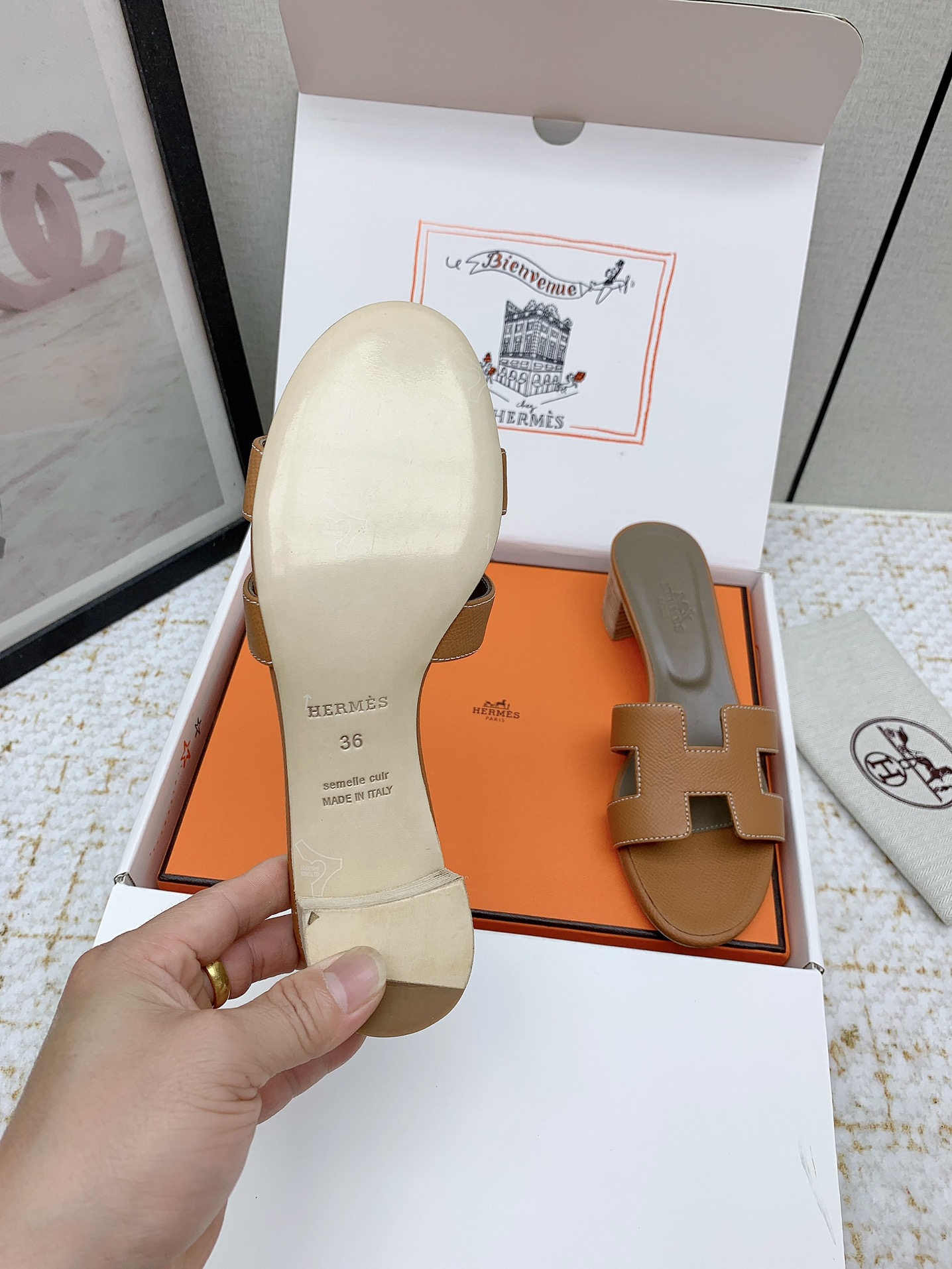 Hermes Oasis Heeled Sandals - Classic 'H' Design, Premium Leather Slides 8 i1750231047 9167 7