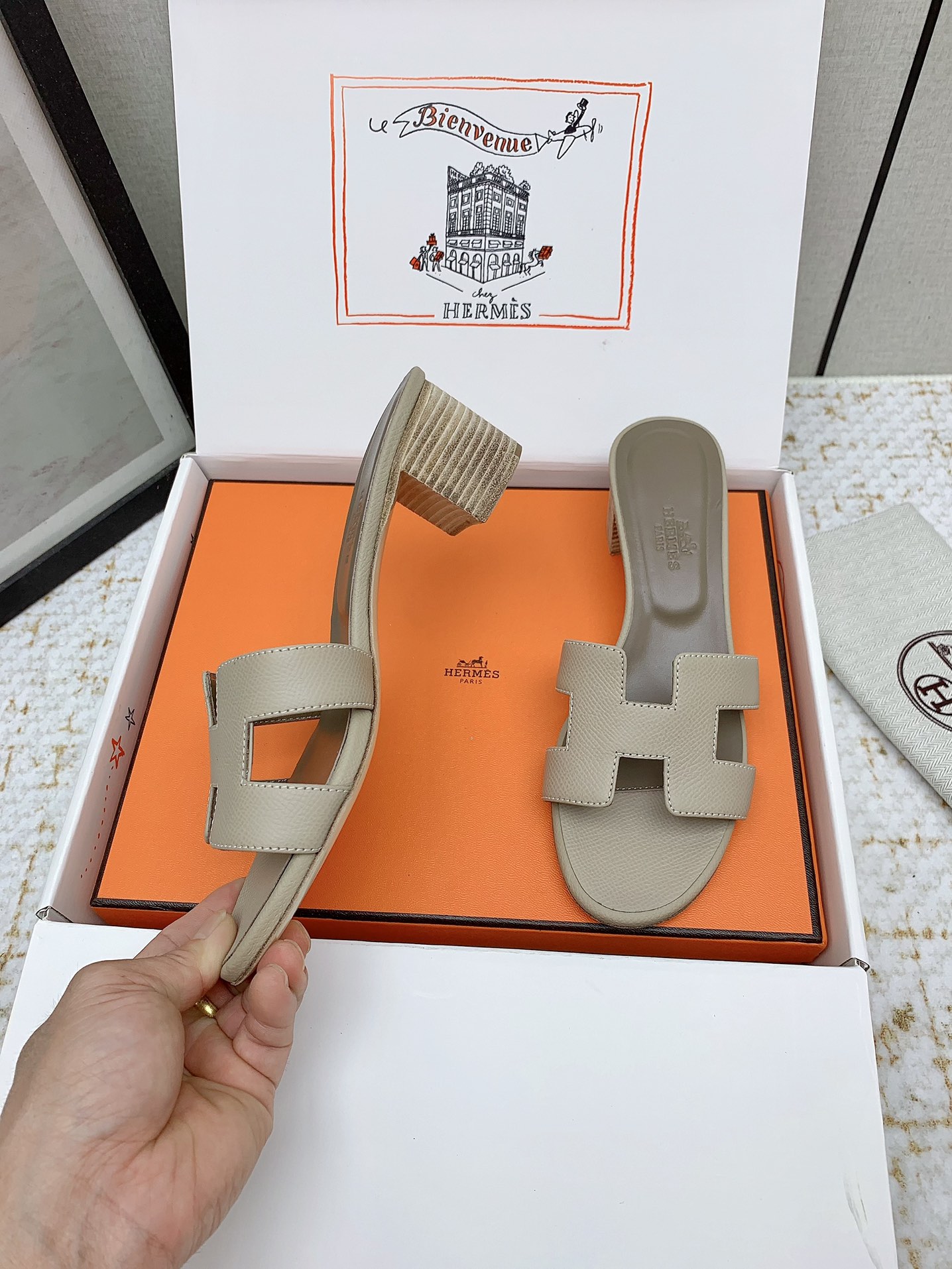 Hermes Oasis Sandal: Heeled Leather Slides with Signature 'H' Cutout 4 i1750231140 4725 6