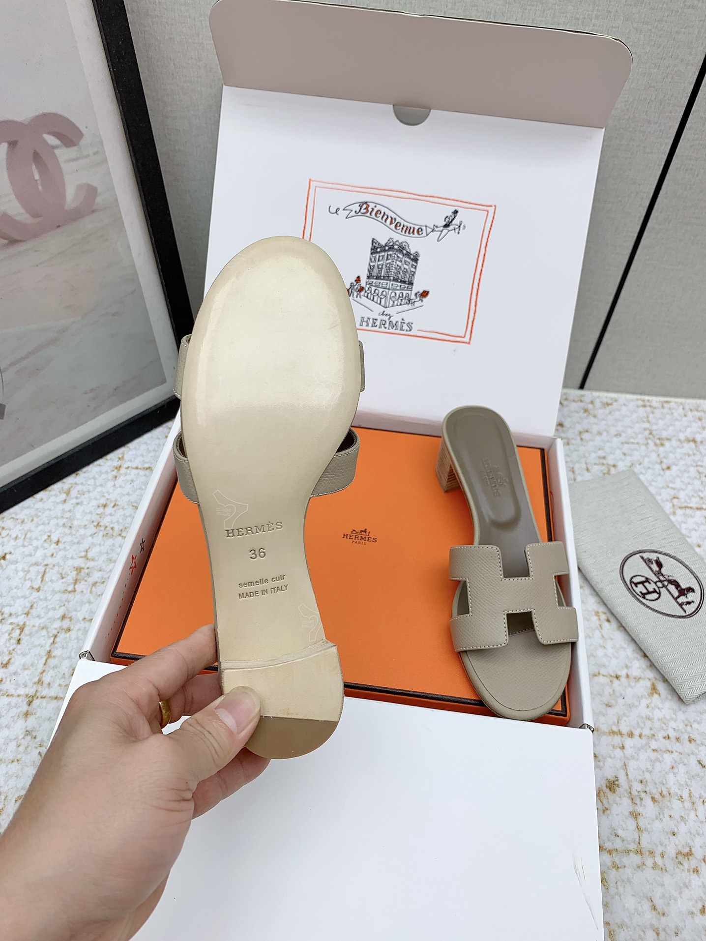 Hermes Oasis Sandal: Heeled Leather Slides with Signature 'H' Cutout 8 i1750231140 6781 1