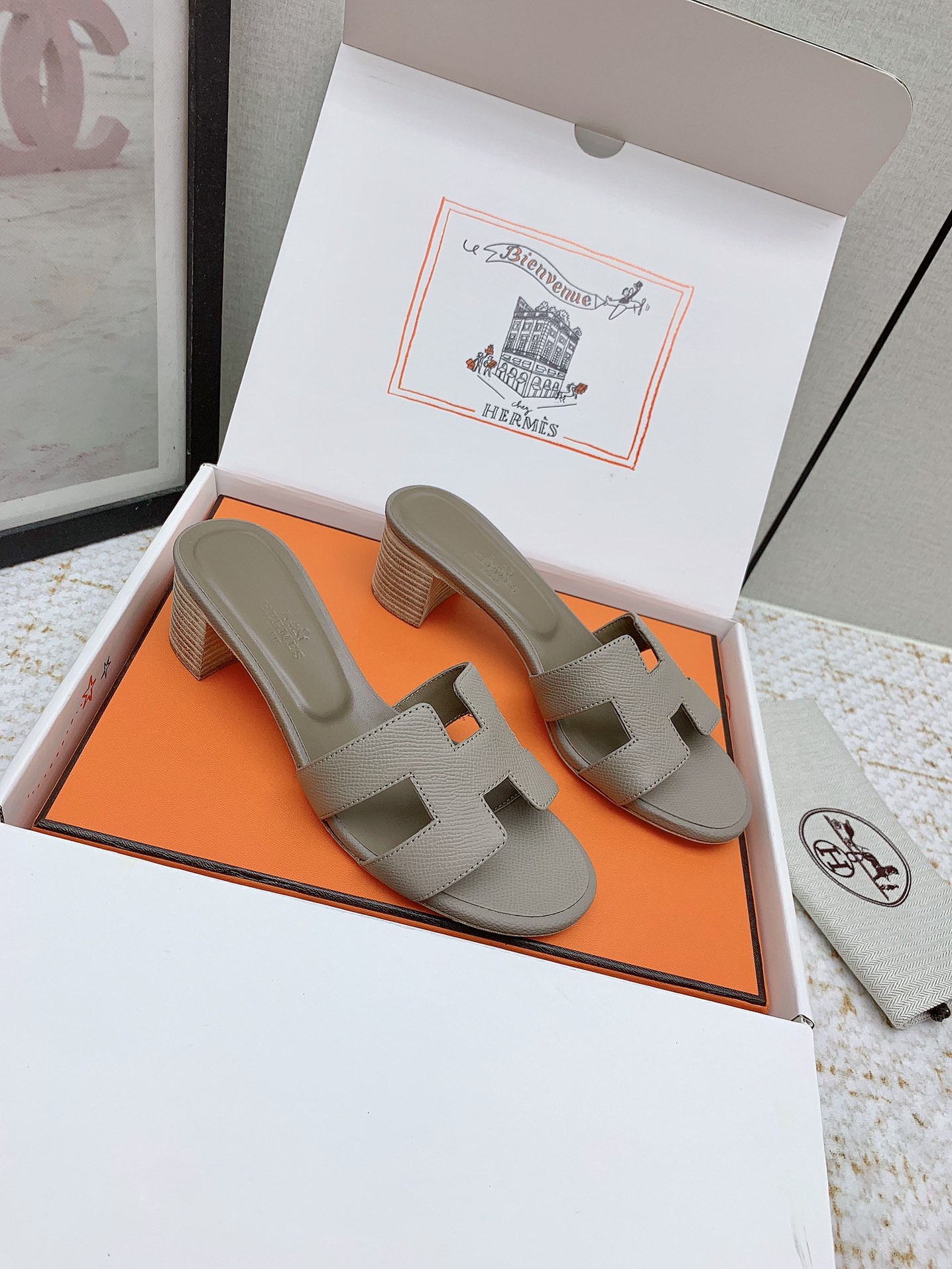 Hermès Women's Oasis H-Strap Leather Heeled Sandals Slides Mules 1 i1750231168 9192 0