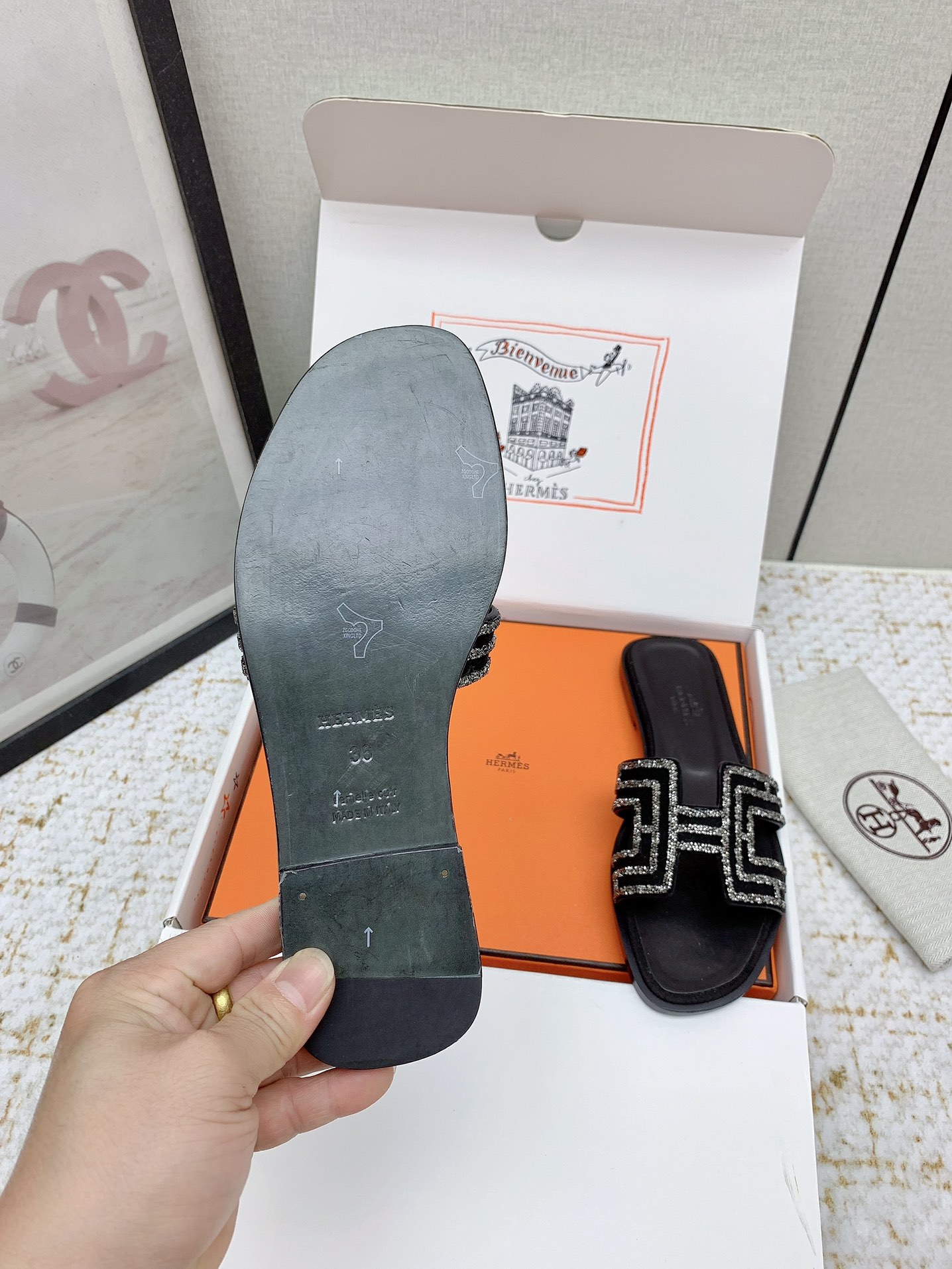 Hermès Oran Sandal - Iconic Style, Luxurious Comfort, Various Sizes Available 9 i1750231547 4531 8