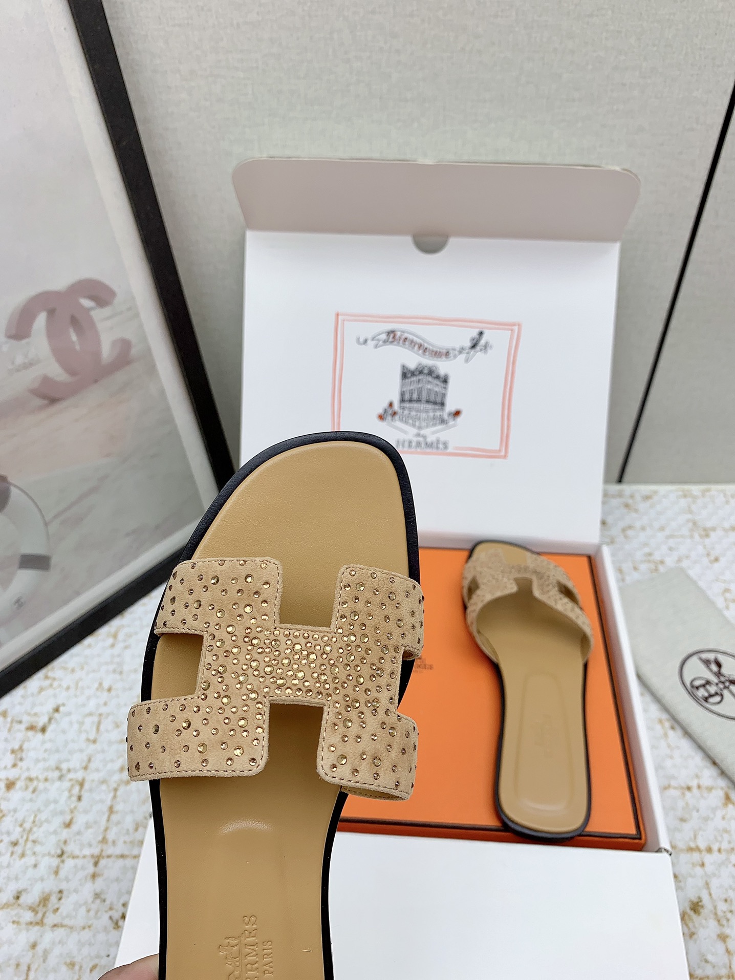 Hermes Oran Sandal: Iconic Style & Luxury Slides for Women (Sizes 35-42) 10 i1750231568 2906 2
