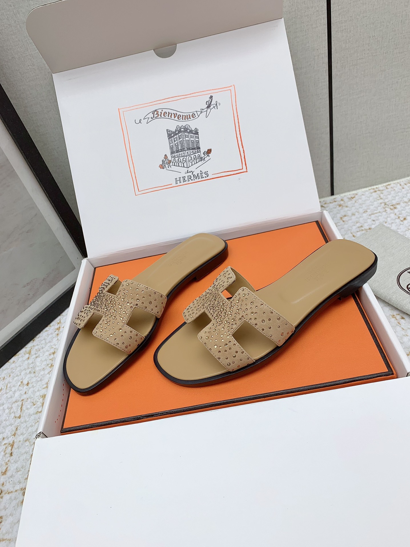 Hermes Oran Sandal: Iconic Style & Luxury Slides for Women (Sizes 35-42) 4 i1750231568 3837 0