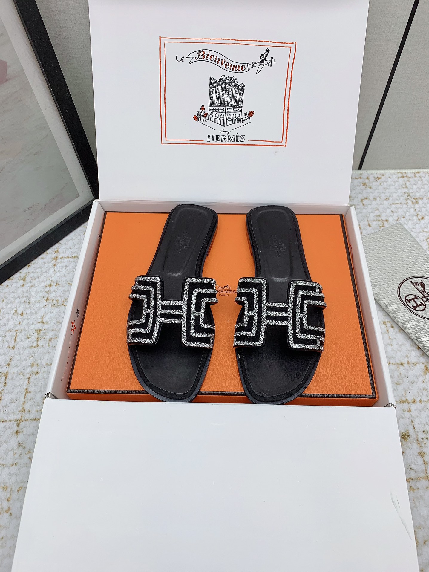 Elegant Hermès Oran Sandals - Classic Slides with Rhinestone Details 3 i1750231594 2958 1