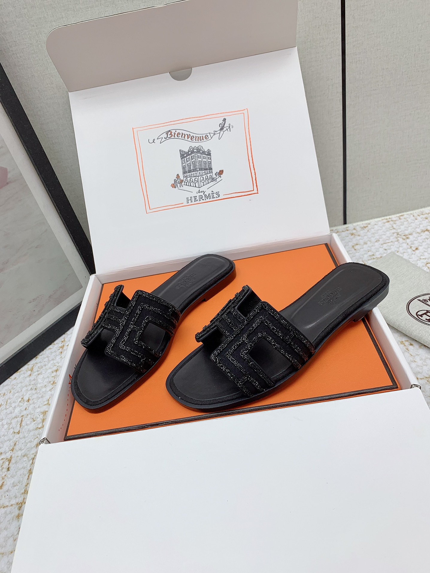 Elegant Oran Sandals - Designer Inspired Slides - Comfortable and Chic, Size 35-42 4 i1750231618 9482 0