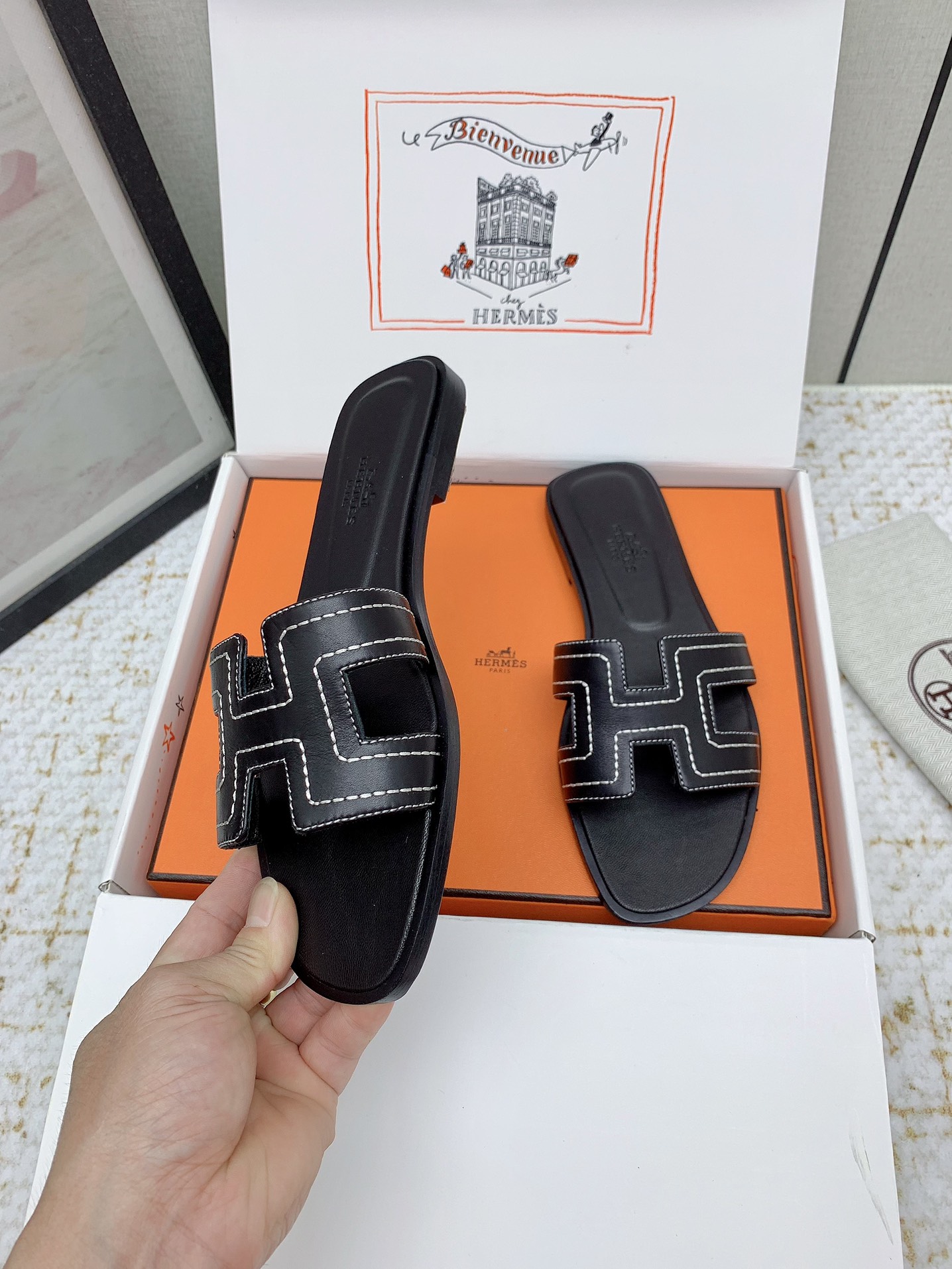 Hermès Oran Black Leather Sandals Iconic Slides Women's Shoes 4 i1750231887 2885 0