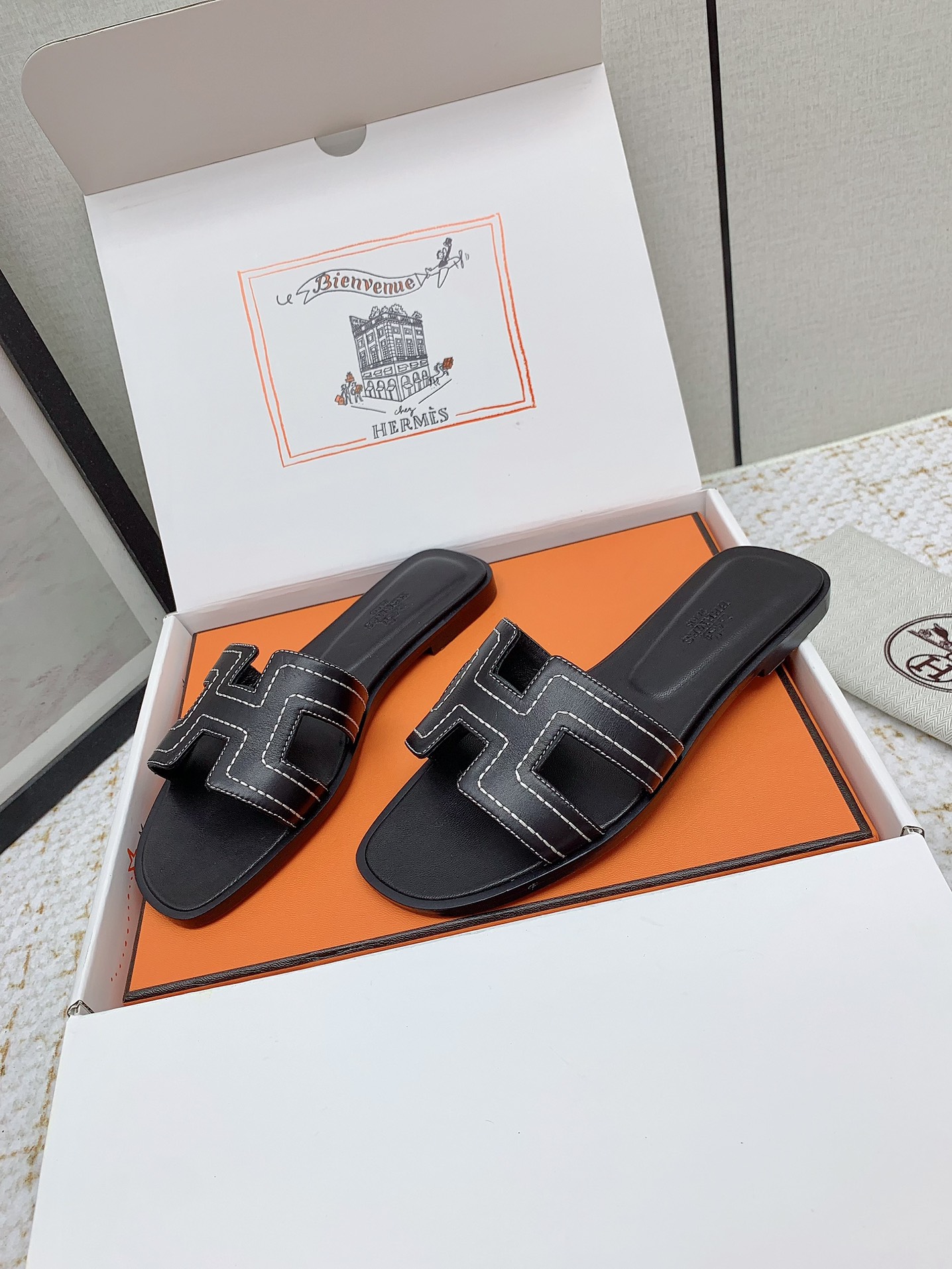 Hermès Oran Black Leather Sandals Iconic Slides Women's Shoes 3 i1750231887 5816 3