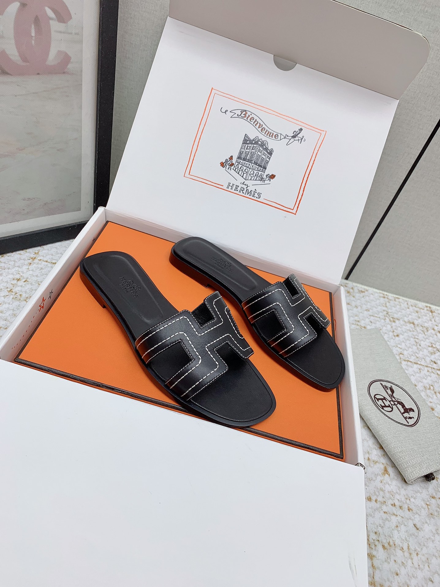 Hermès Oran Black Leather Sandals Iconic Slides Women's Shoes 1 i1750231887 8095 4